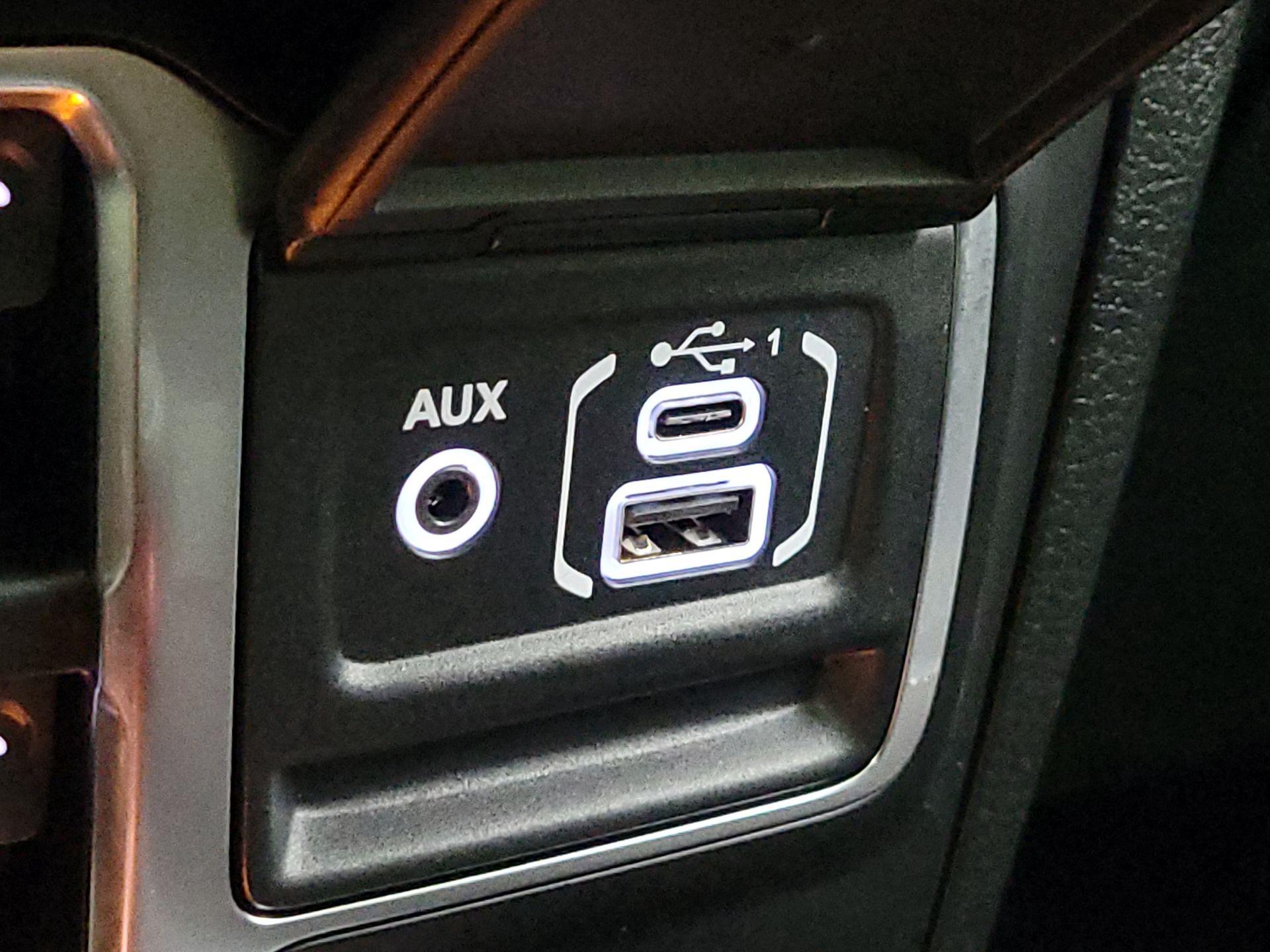 Thumbnail: 2025 Jeep Gladiator - 16