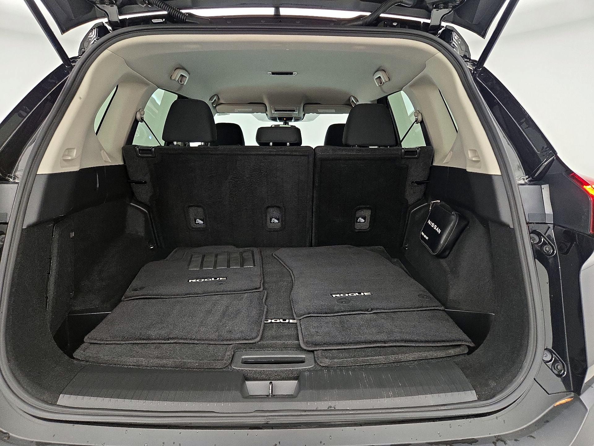 Thumbnail: 2023 Nissan Rogue - 20