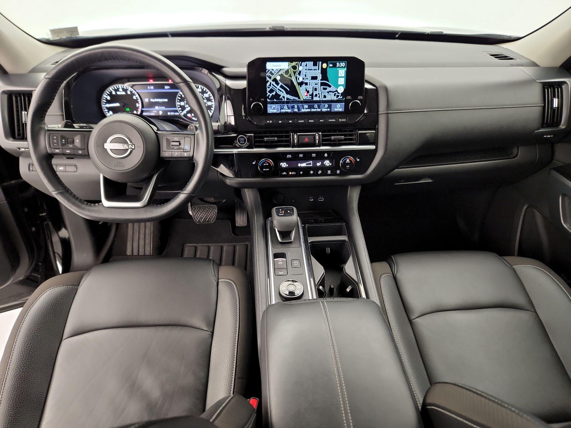 Thumbnail: 2023 Nissan Pathfinder - 9