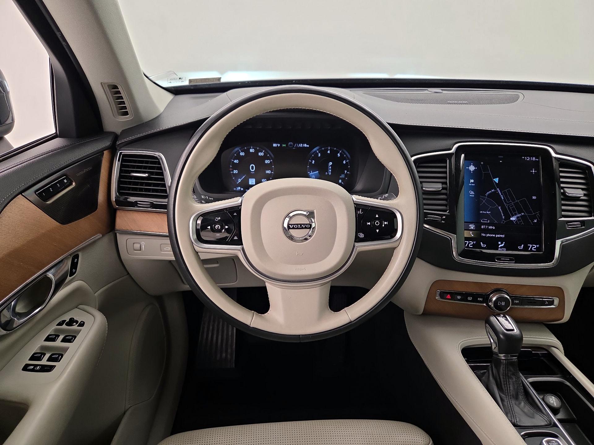 Thumbnail: 2020 Volvo XC90 - 10