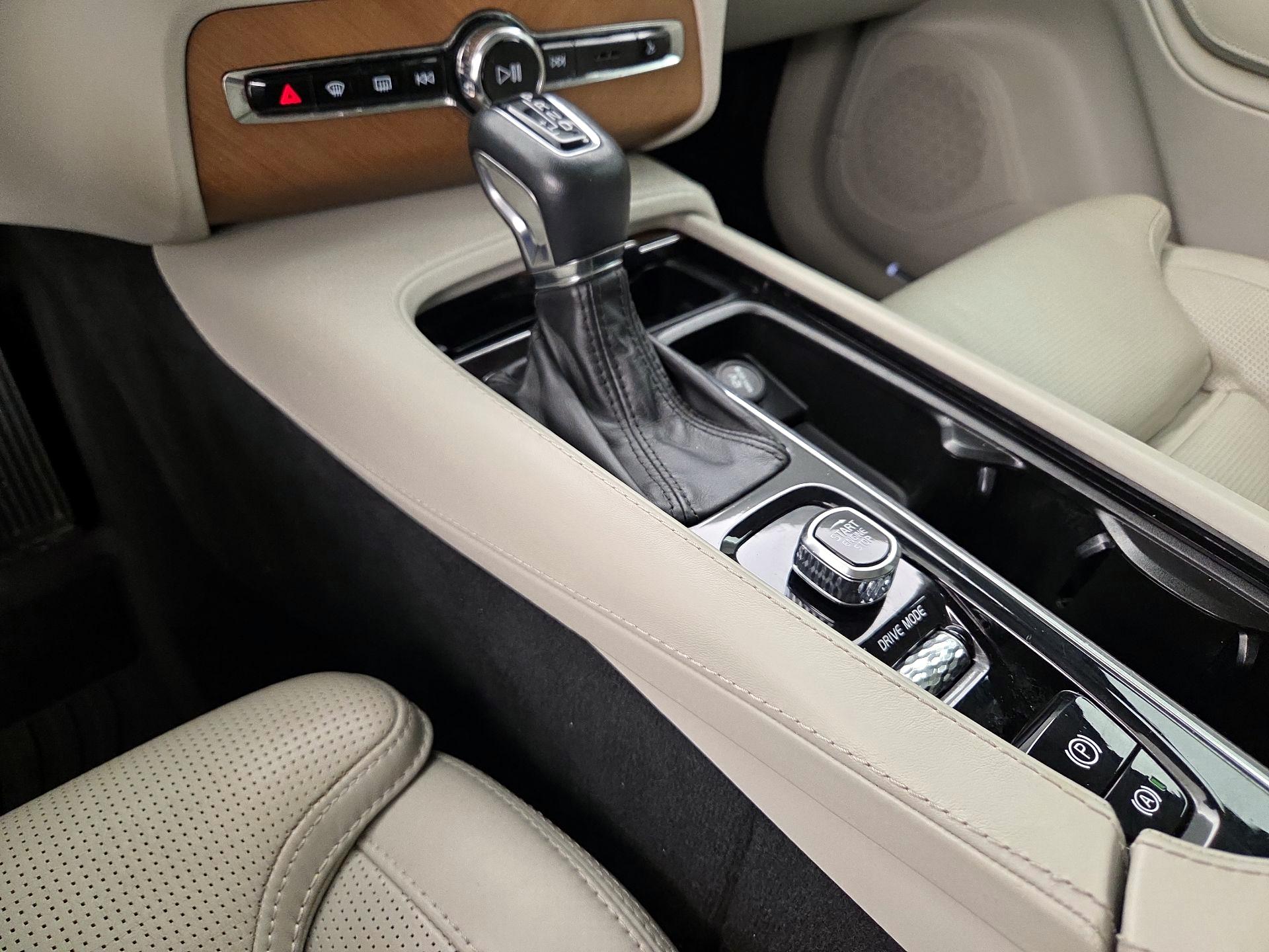 Thumbnail: 2020 Volvo XC90 - 18