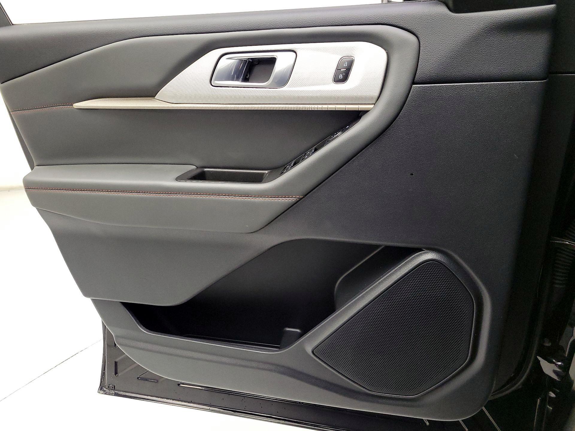 Thumbnail: 2025 Ford Explorer - 10