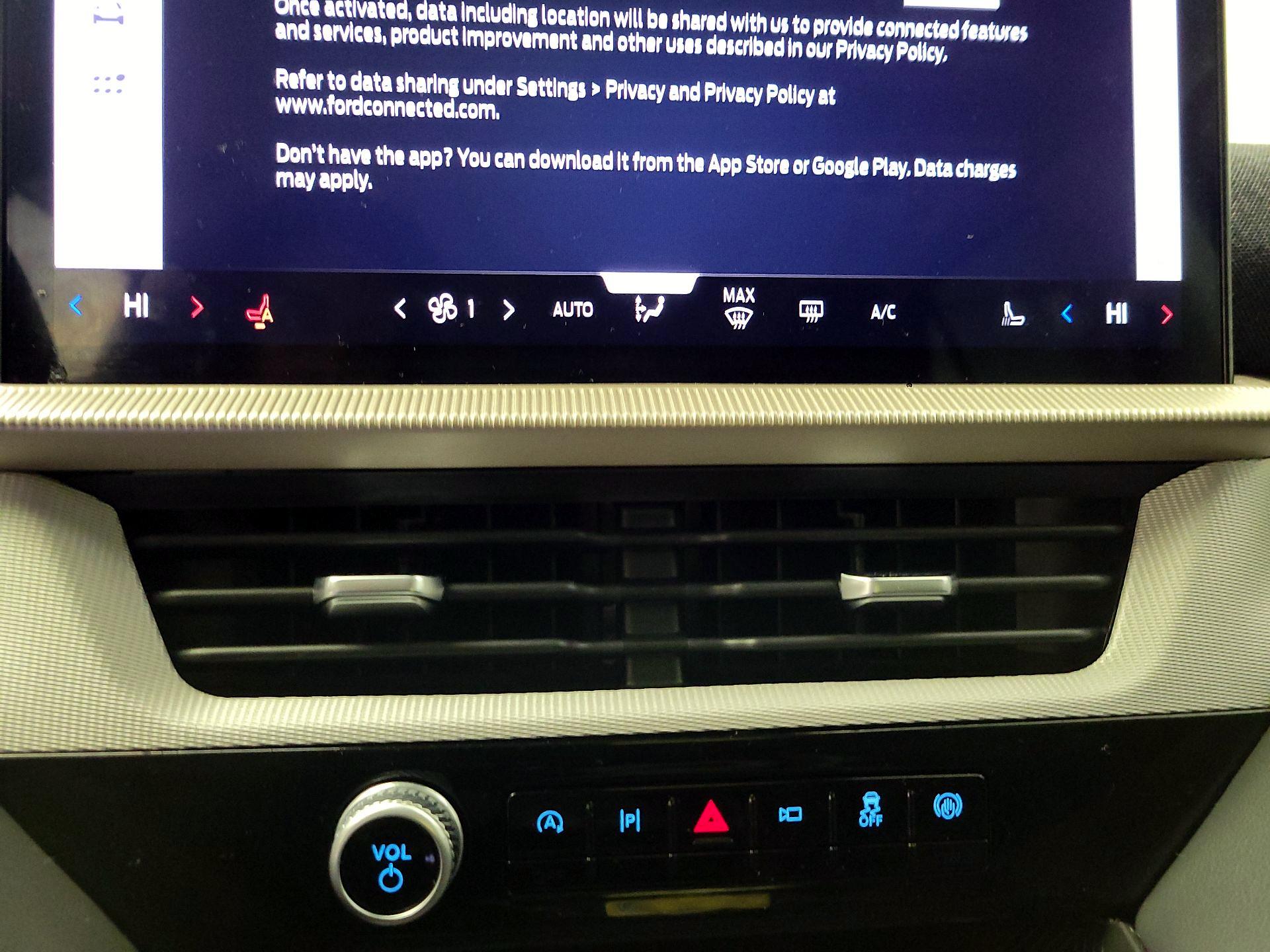 Thumbnail: 2025 Ford Explorer - 14