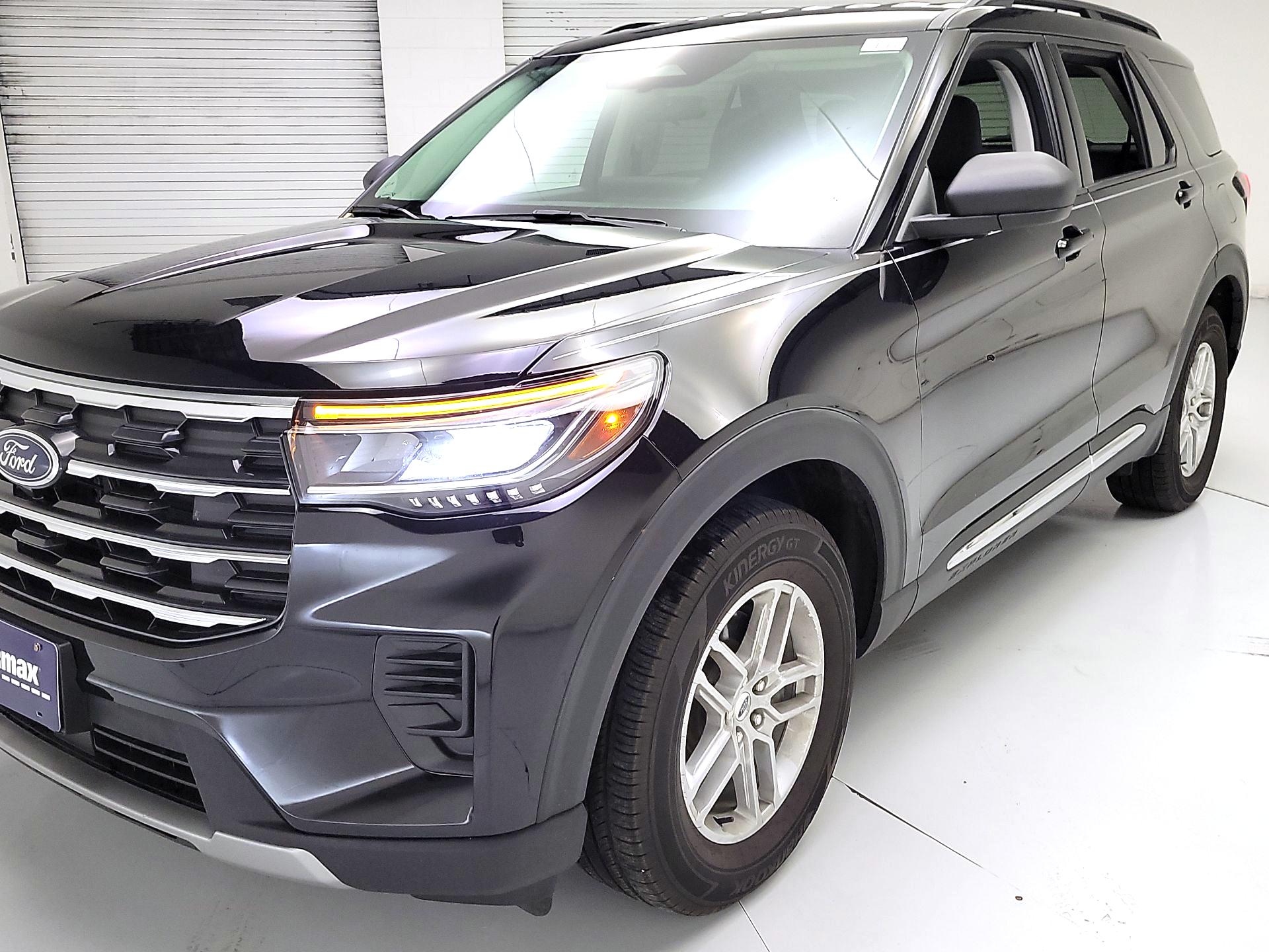 Thumbnail: 2025 Ford Explorer - 3