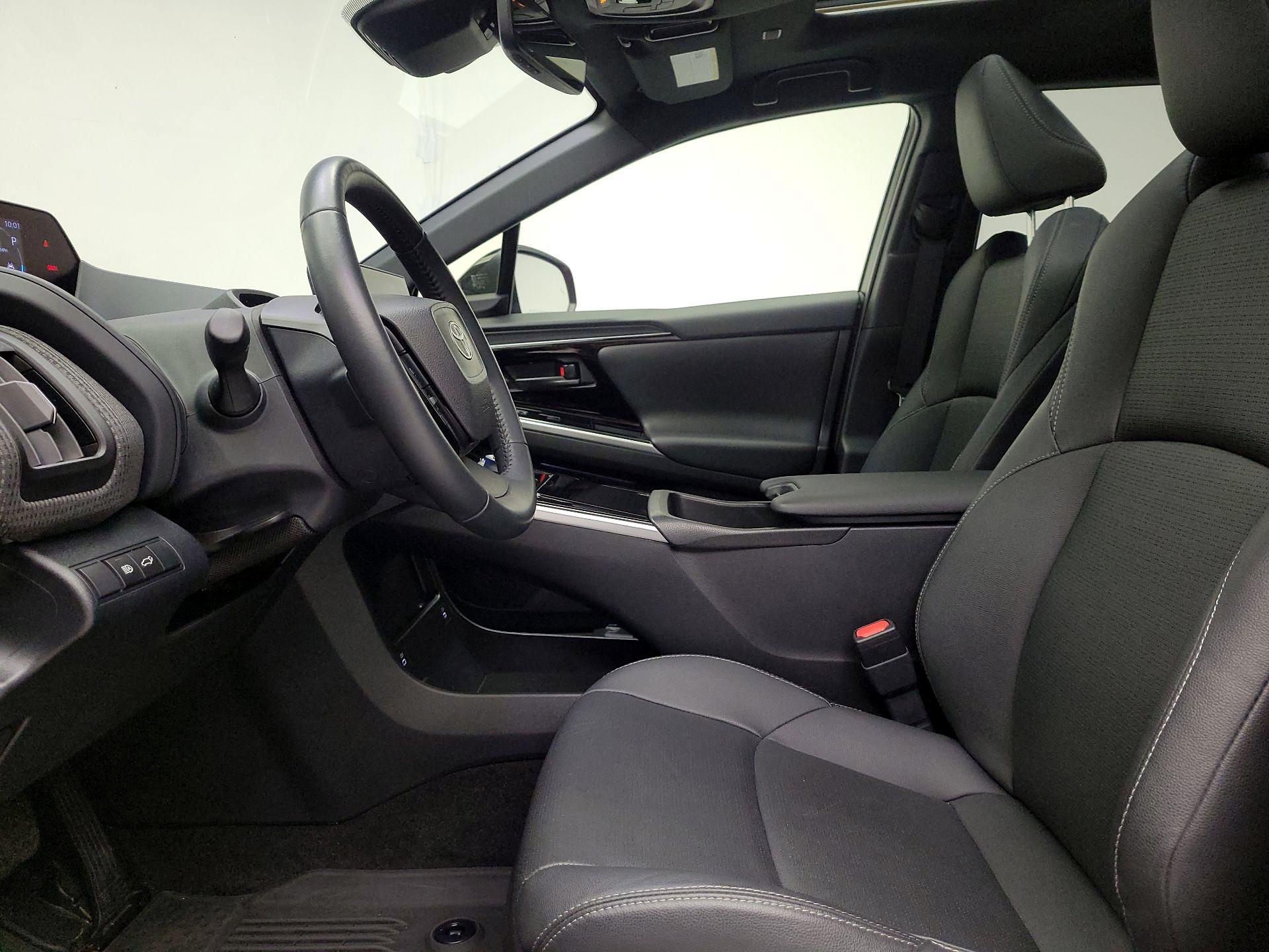 Thumbnail: 2024 Toyota bZ4X - 9