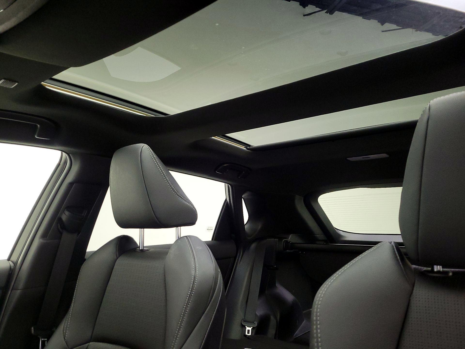 Thumbnail: 2024 Toyota bZ4X - 18