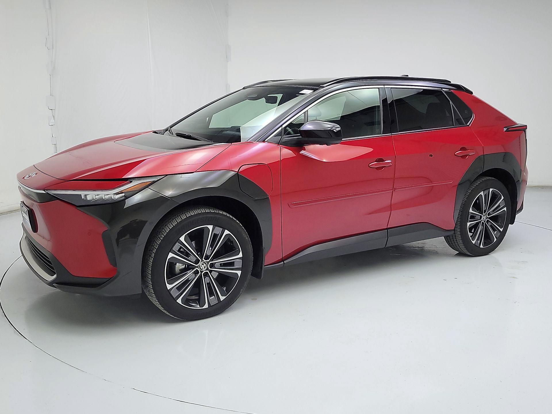 Thumbnail: 2024 Toyota bZ4X - 3