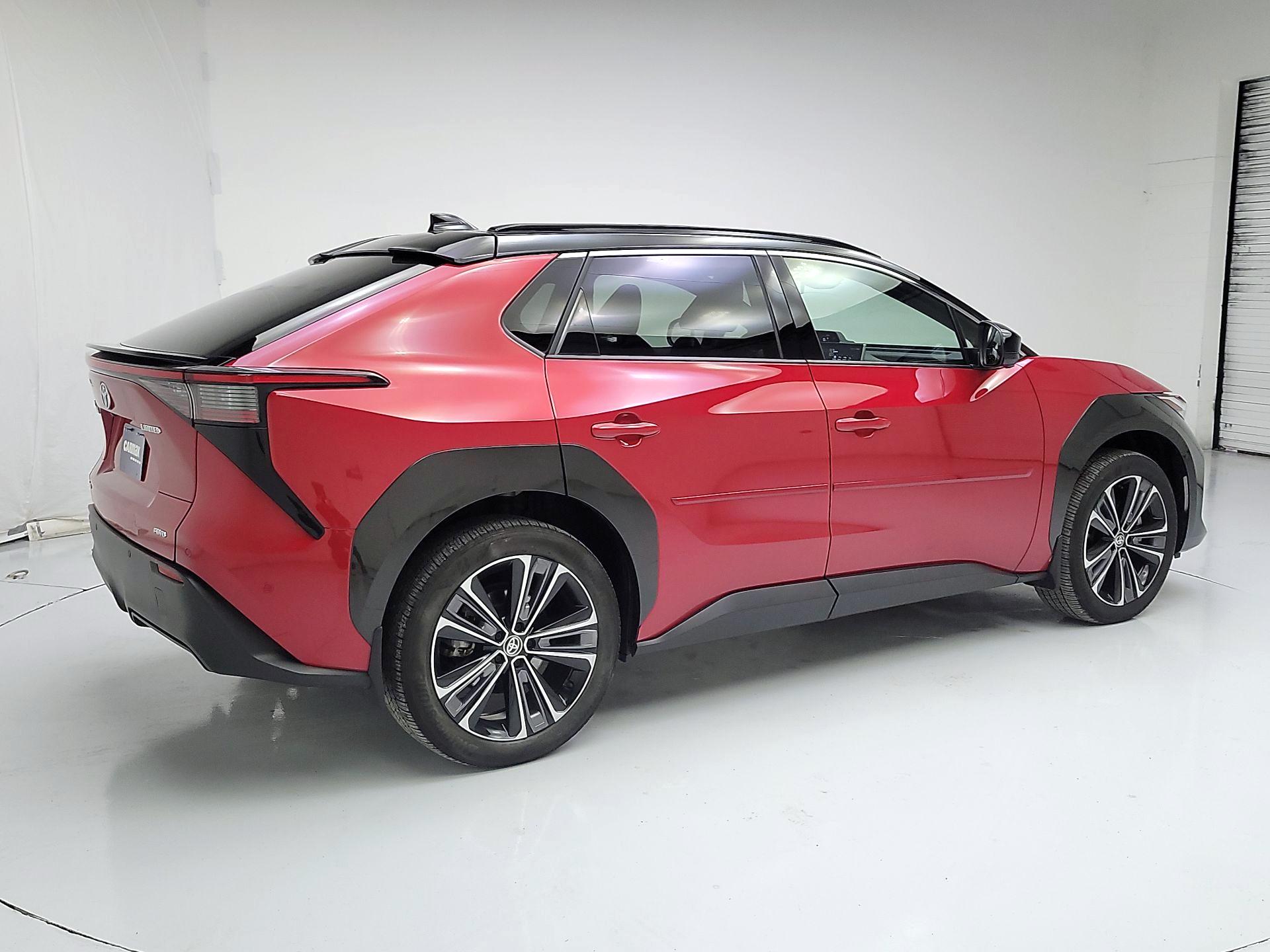 Thumbnail: 2024 Toyota bZ4X - 5