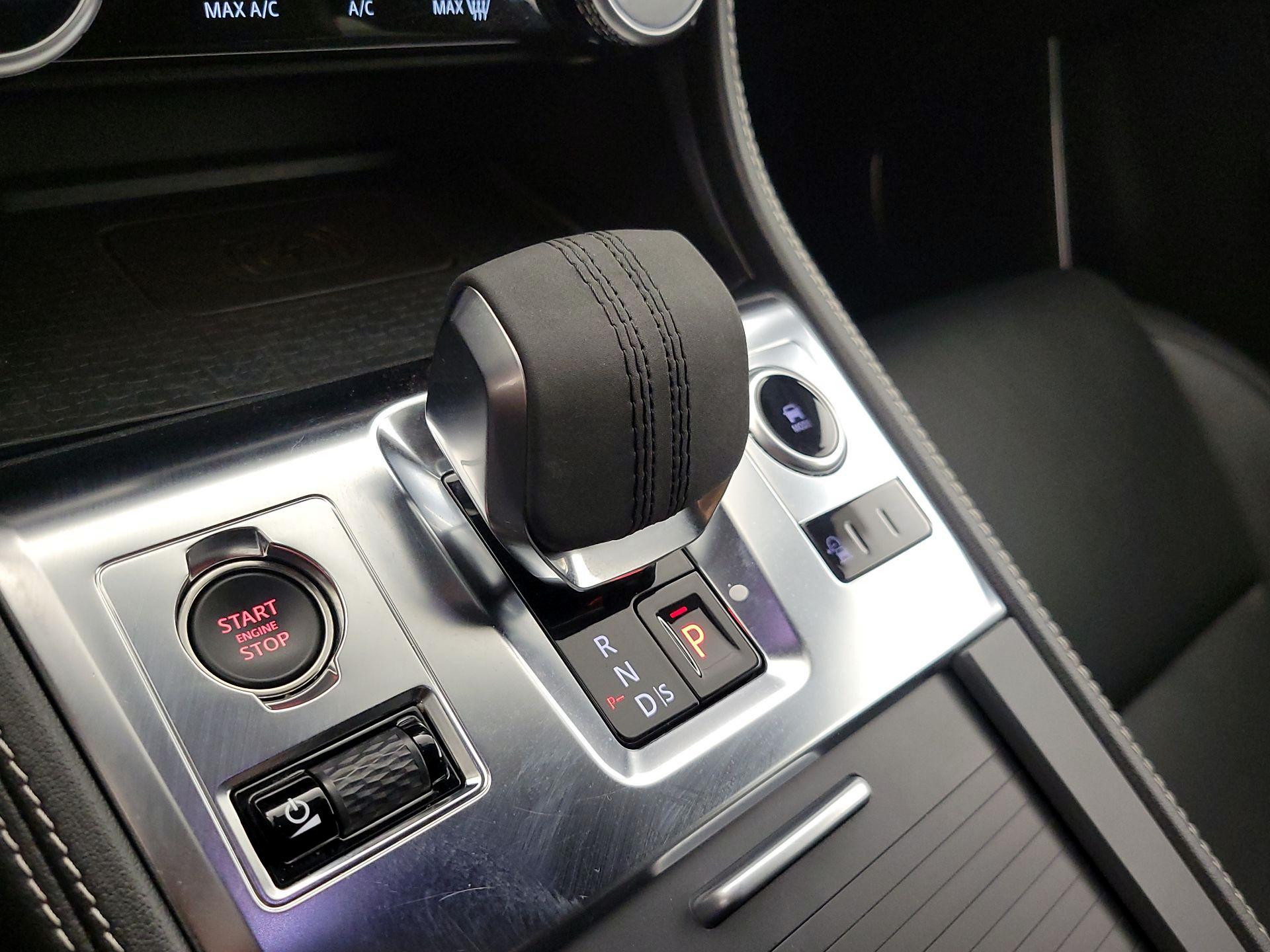 Thumbnail: 2024 Jaguar F-Pace - 18