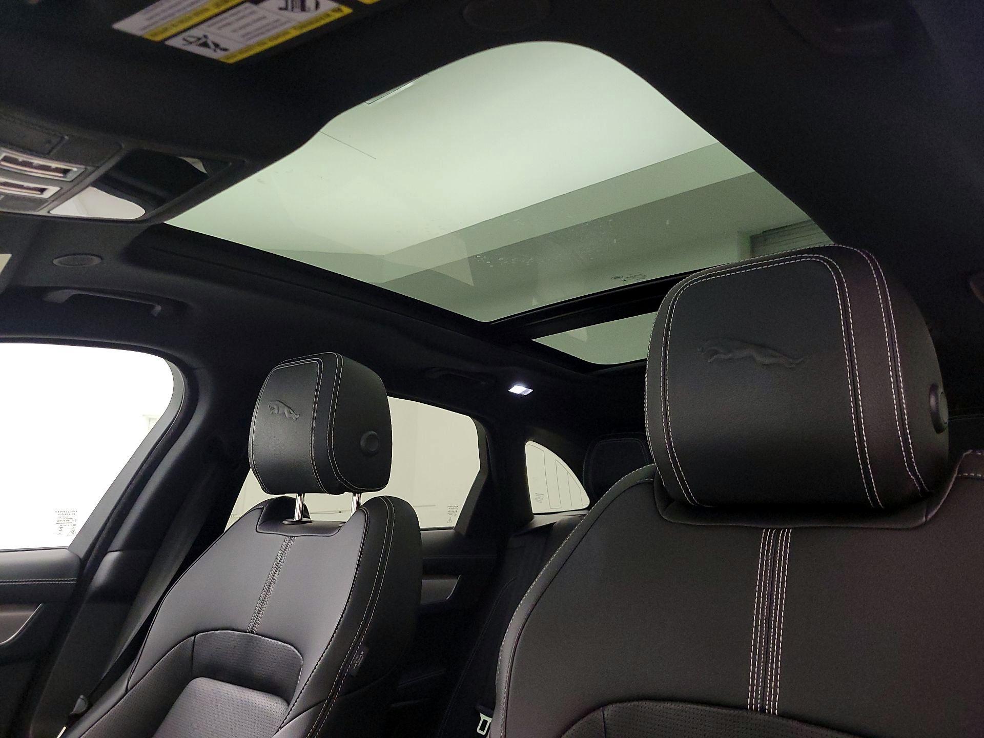 Thumbnail: 2024 Jaguar F-Pace - 19