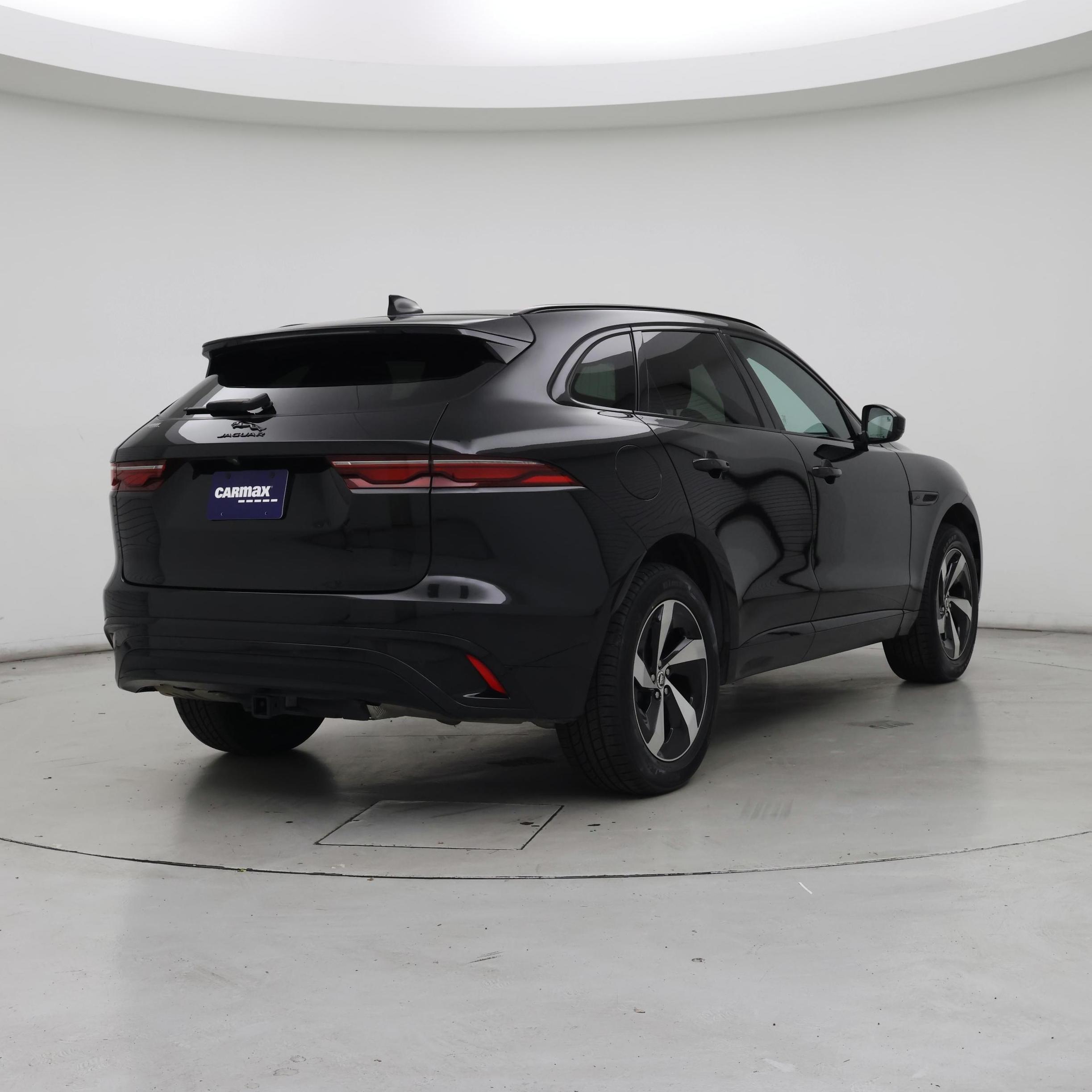 Thumbnail: 2024 Jaguar F-Pace - 8
