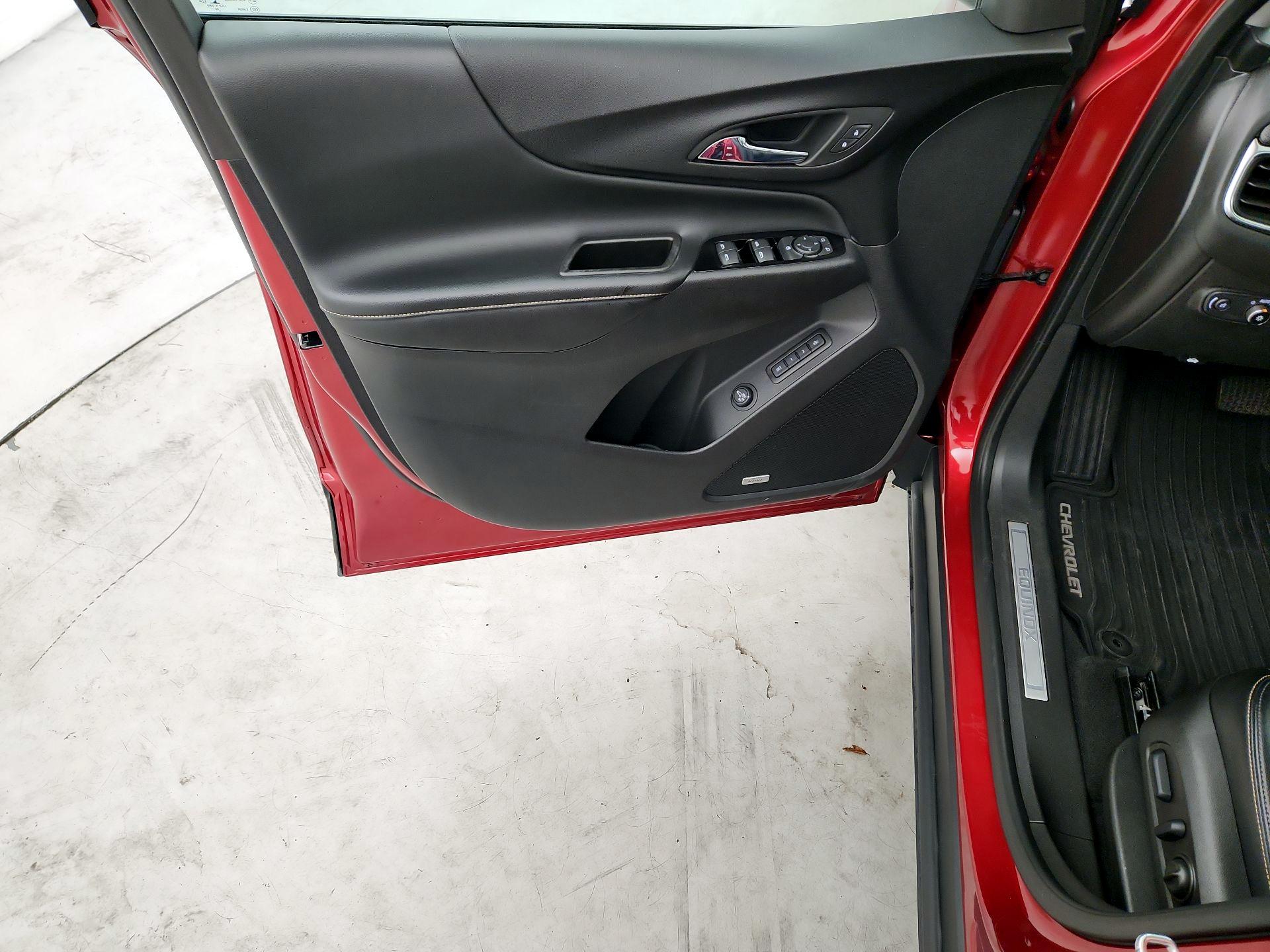 Thumbnail: 2023 Chevrolet Equinox - 10