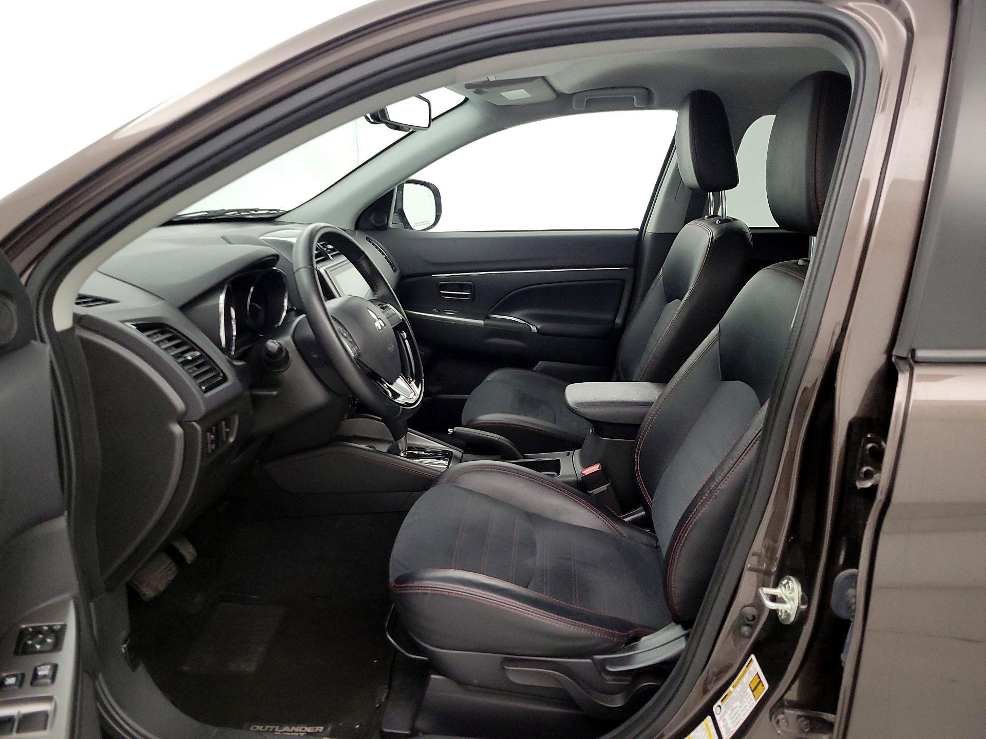 Thumbnail: 2024 Mitsubishi Outlander Sport - 11