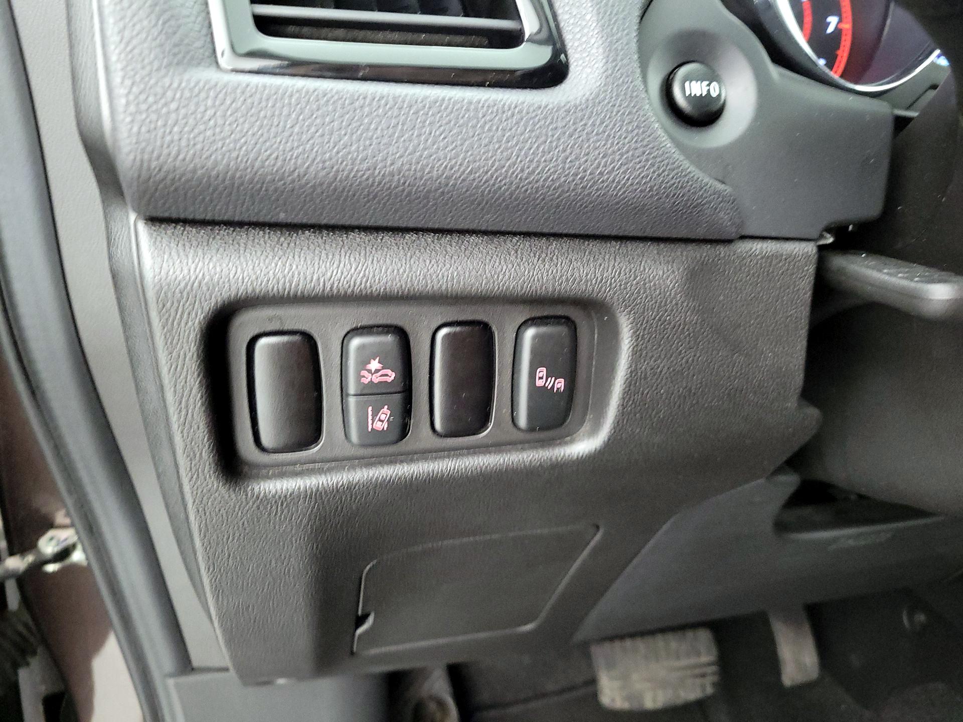 Thumbnail: 2024 Mitsubishi Outlander Sport - 13