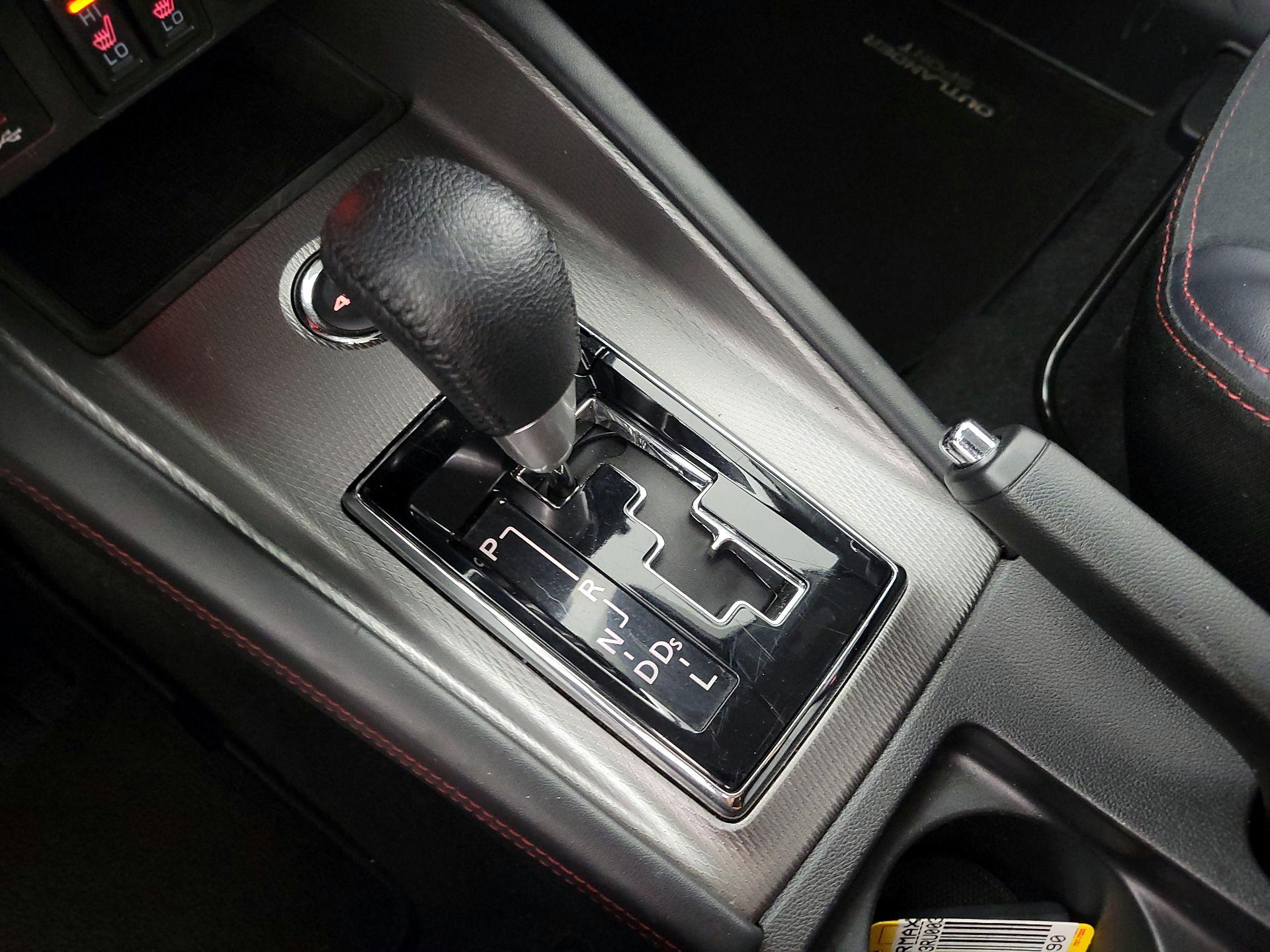 Thumbnail: 2024 Mitsubishi Outlander Sport - 17