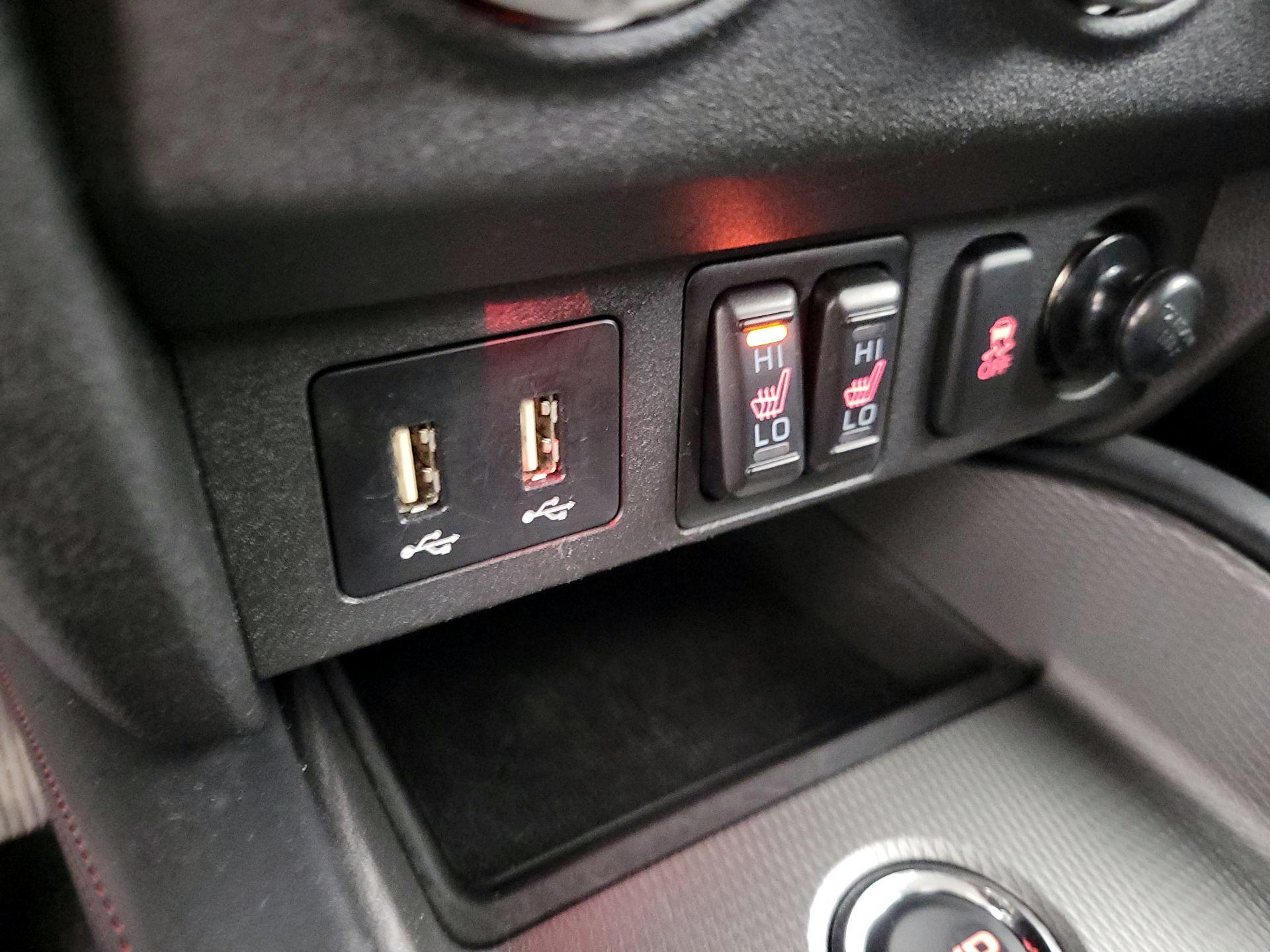 Thumbnail: 2024 Mitsubishi Outlander Sport - 18