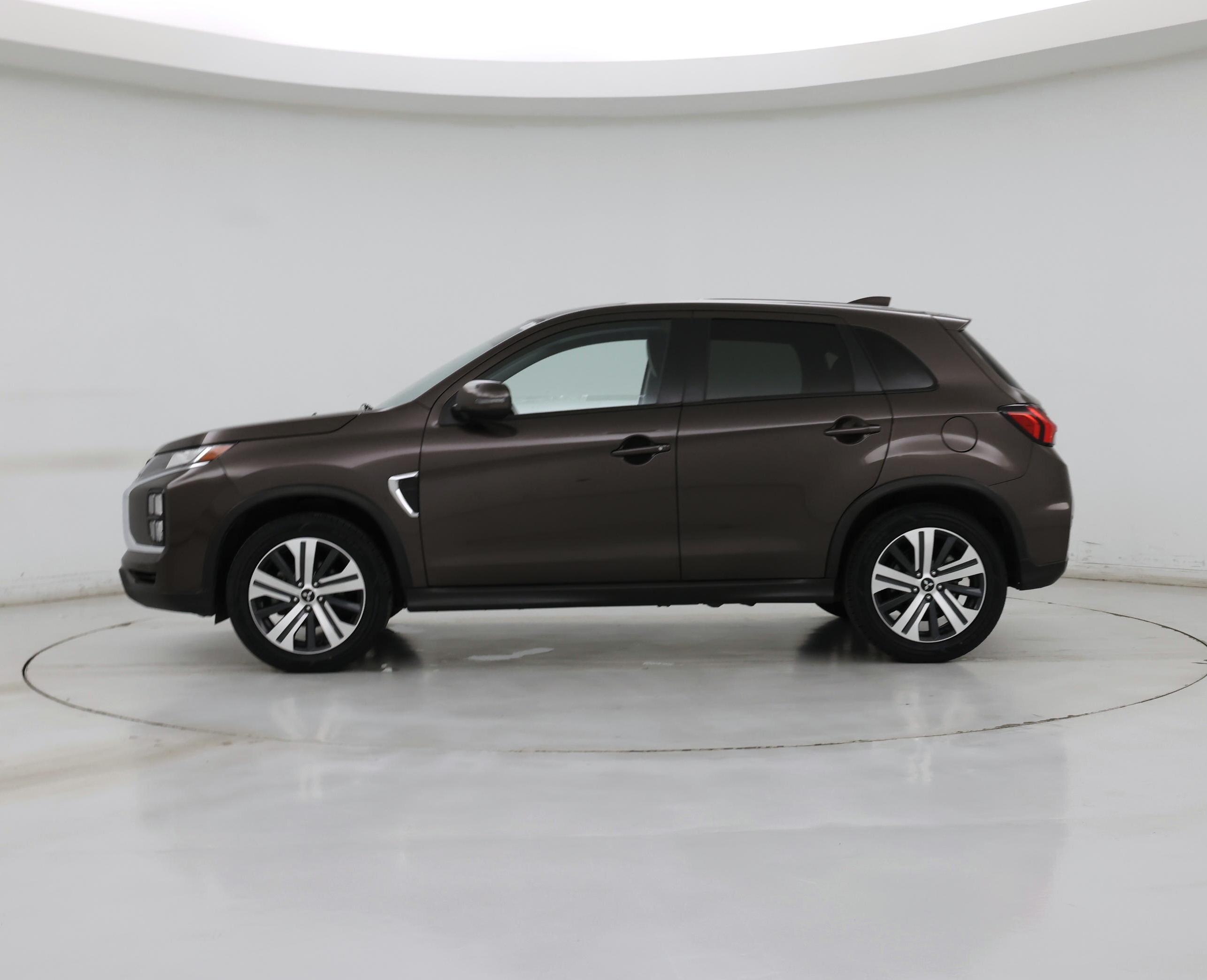 Thumbnail: 2024 Mitsubishi Outlander Sport - 3