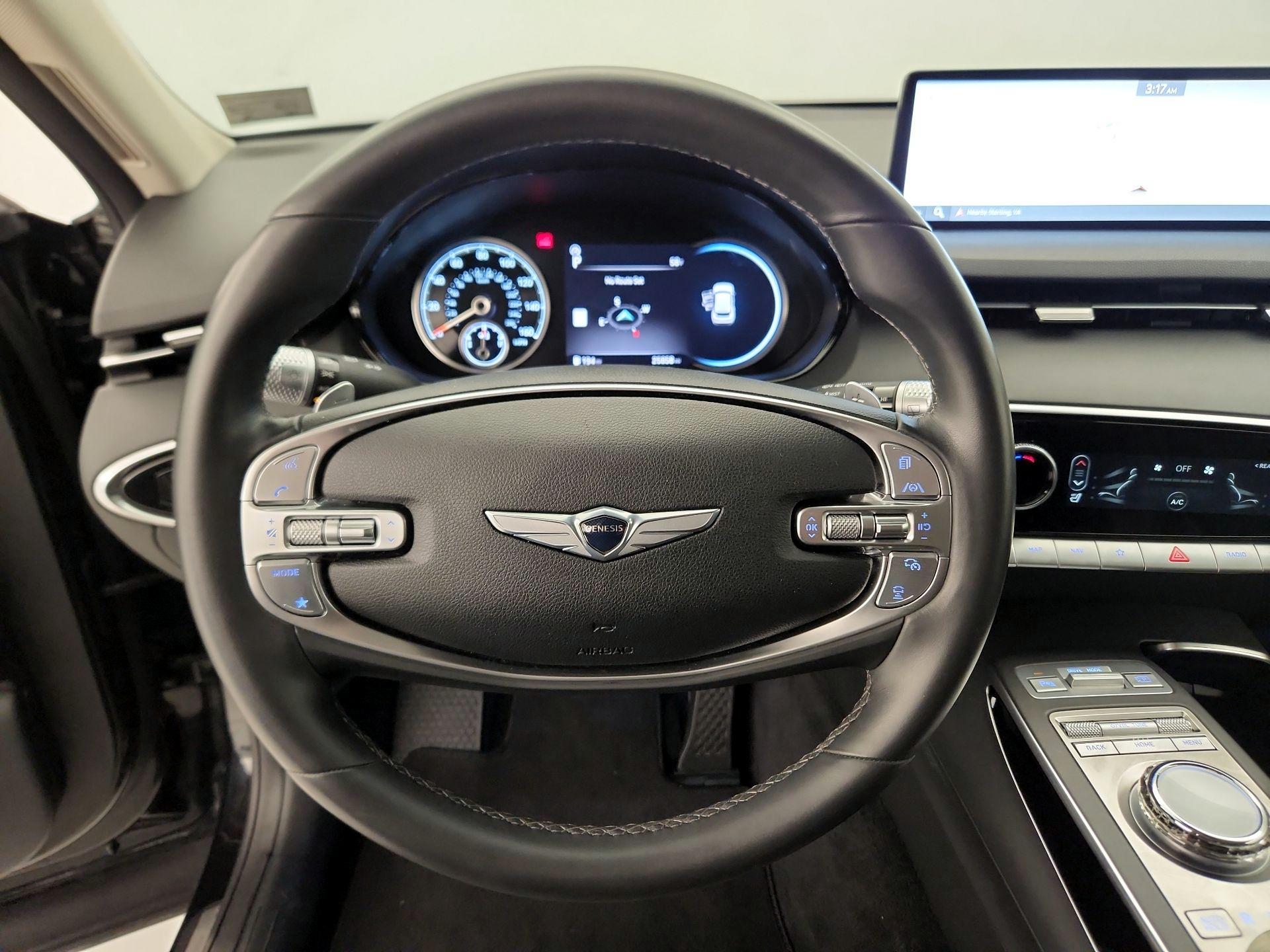 Thumbnail: 2025 Genesis GV70 - 10