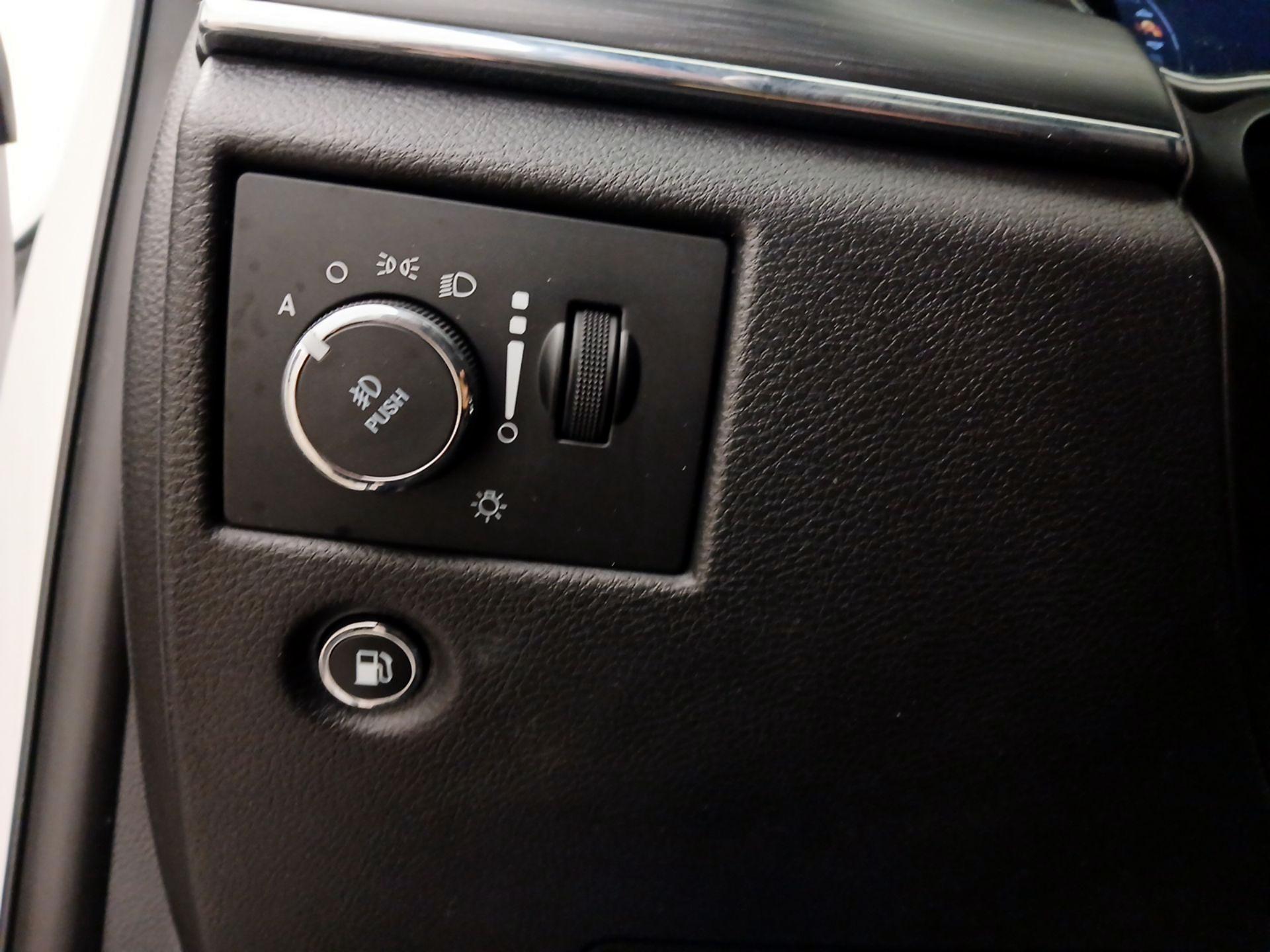 Thumbnail: 2020 Jeep Grand Cherokee - 13