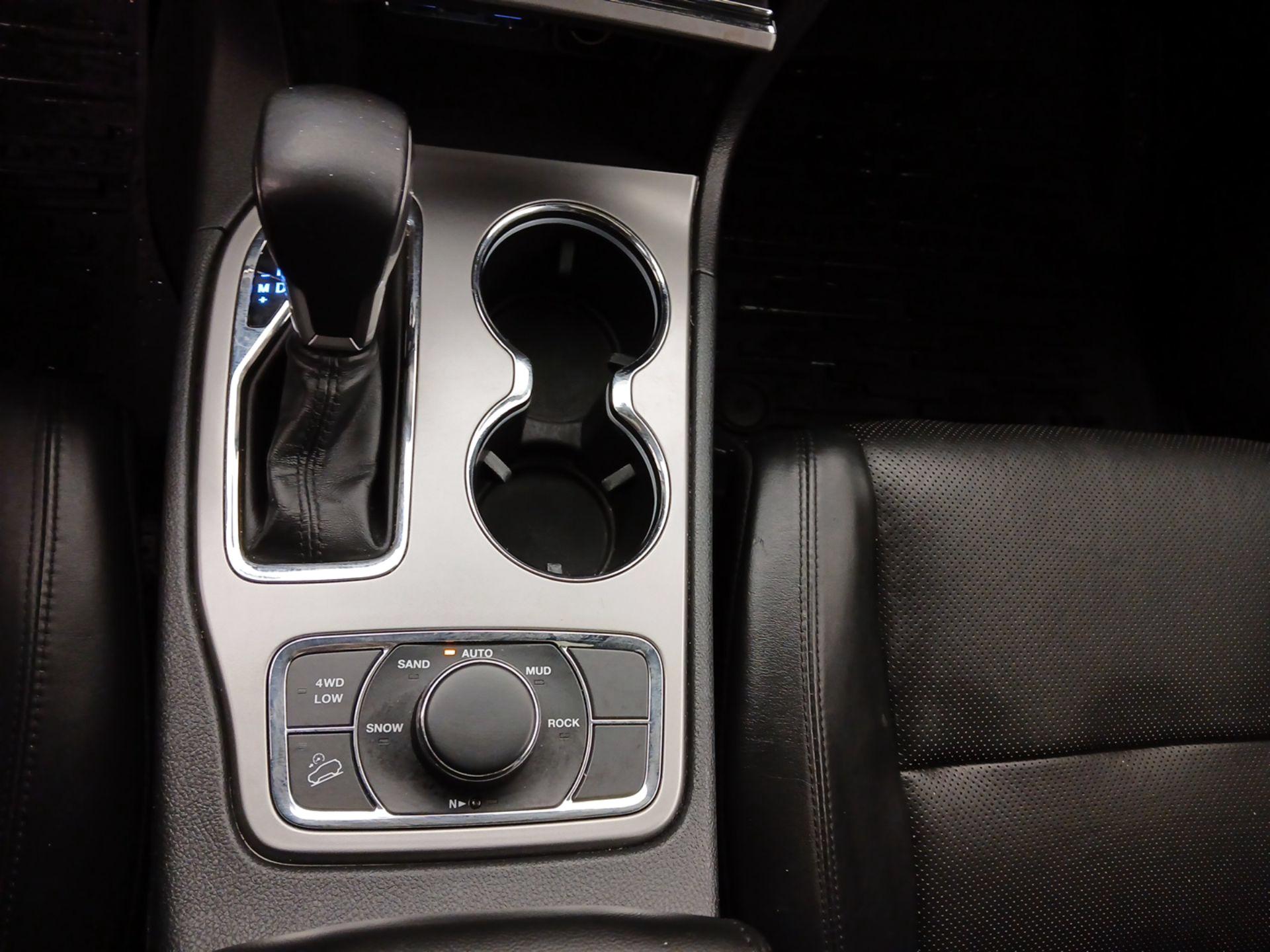 Thumbnail: 2020 Jeep Grand Cherokee - 18