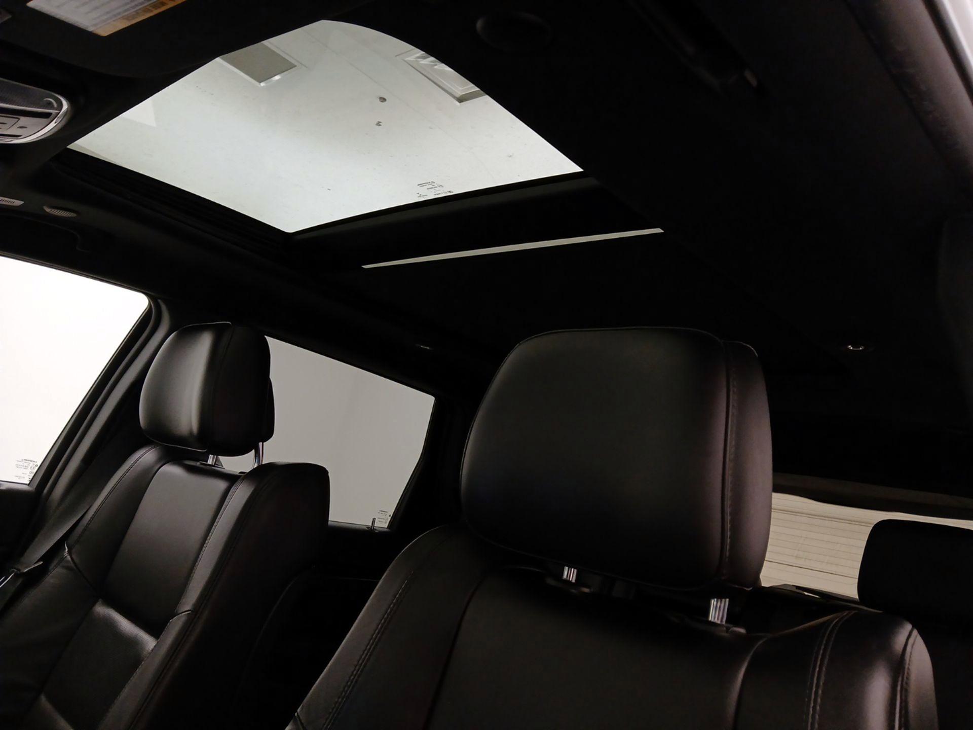 Thumbnail: 2020 Jeep Grand Cherokee - 20