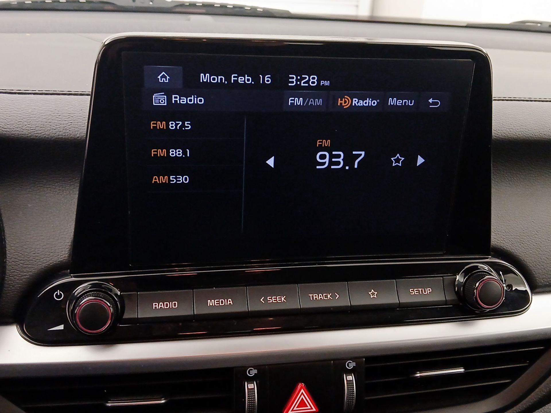 Thumbnail: 2023 Kia Forte - 15