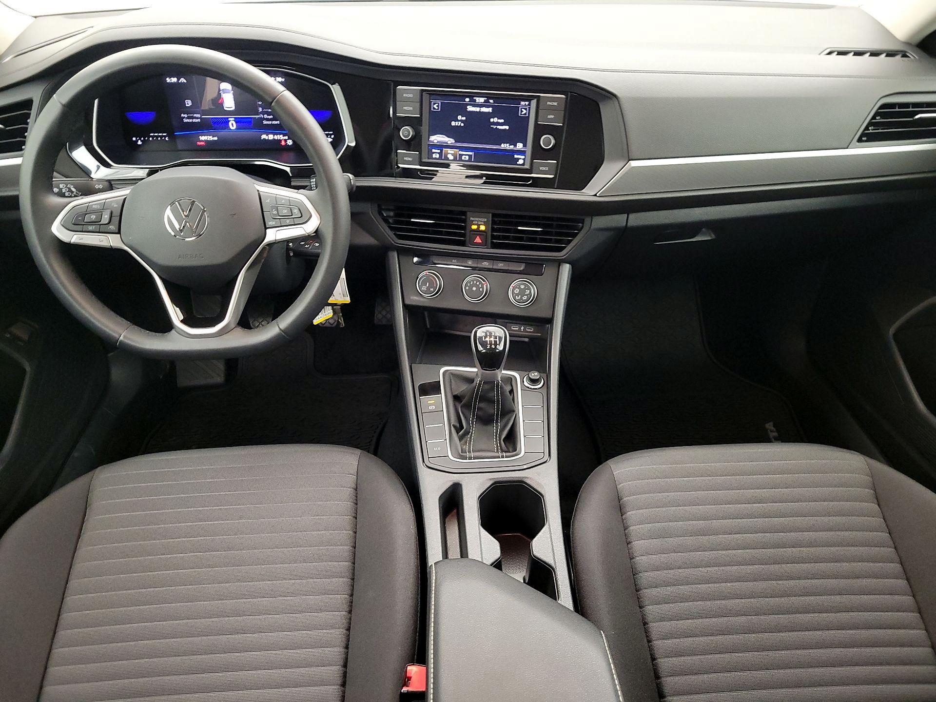 Thumbnail: 2024 Volkswagen Jetta - 9