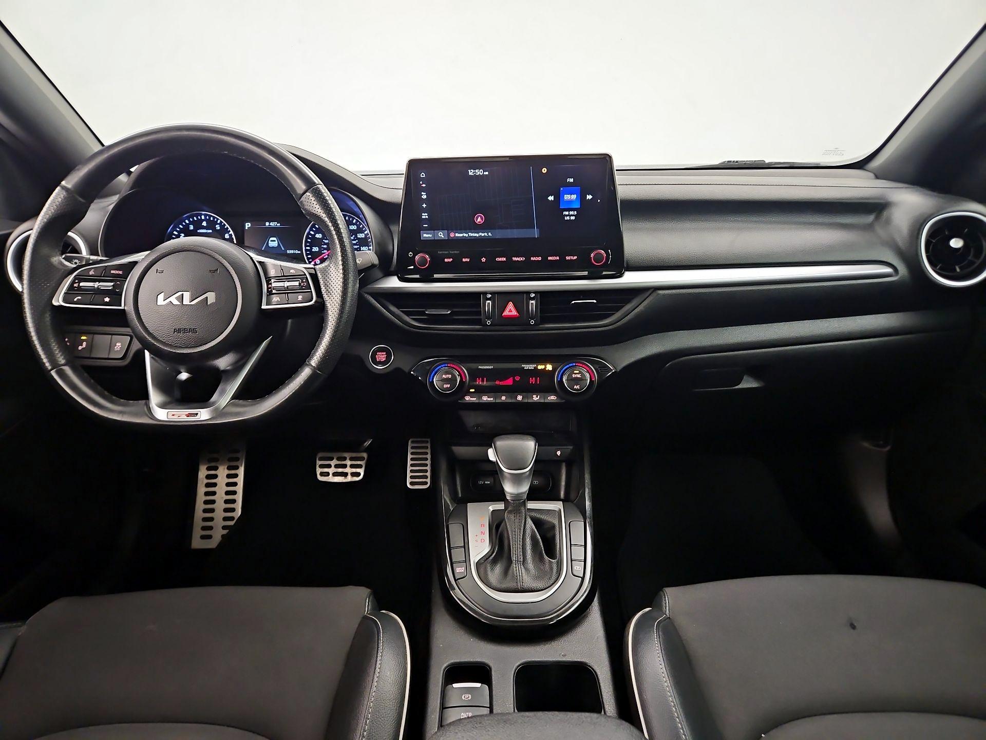 Thumbnail: 2023 Kia Forte - 9