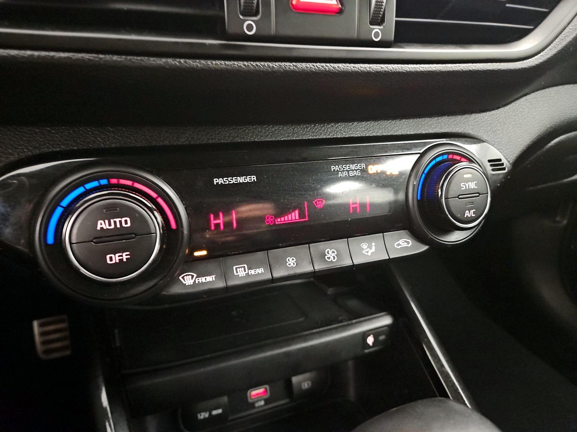 Thumbnail: 2023 Kia Forte - 17