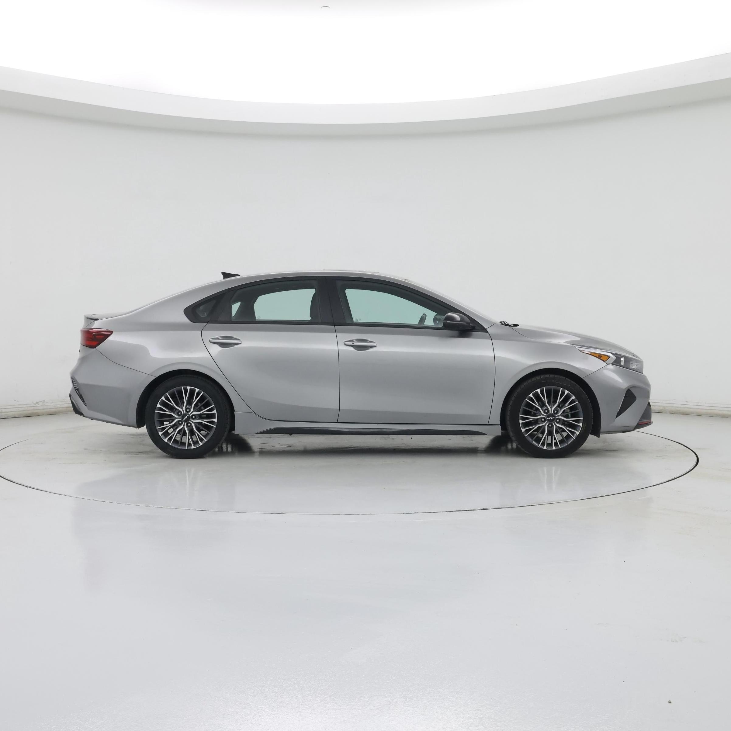 Thumbnail: 2023 Kia Forte - 7