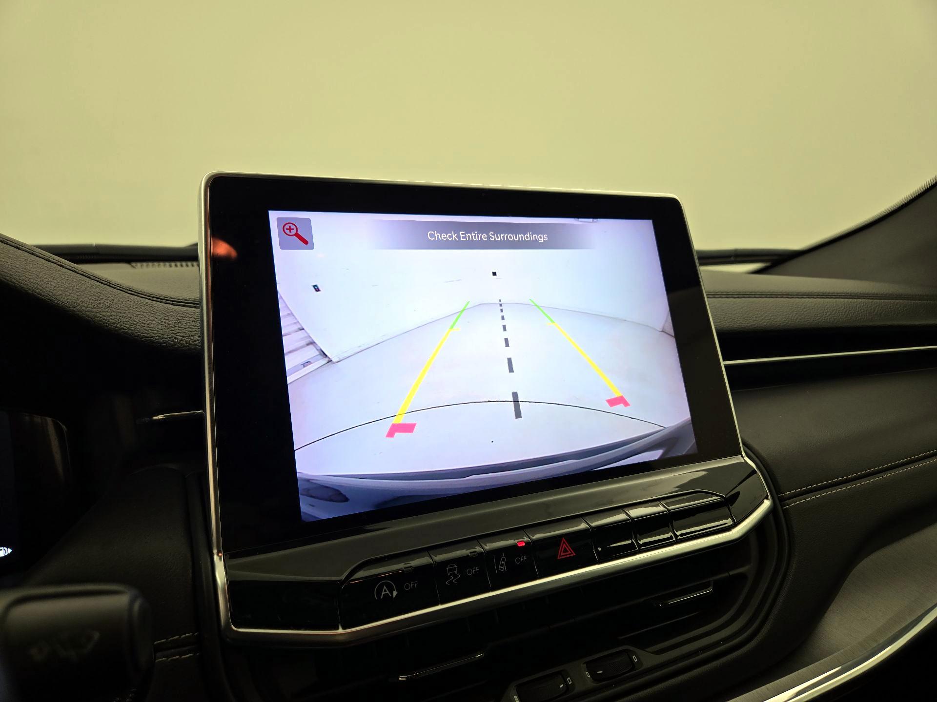 Thumbnail: 2022 Jeep Compass - 15