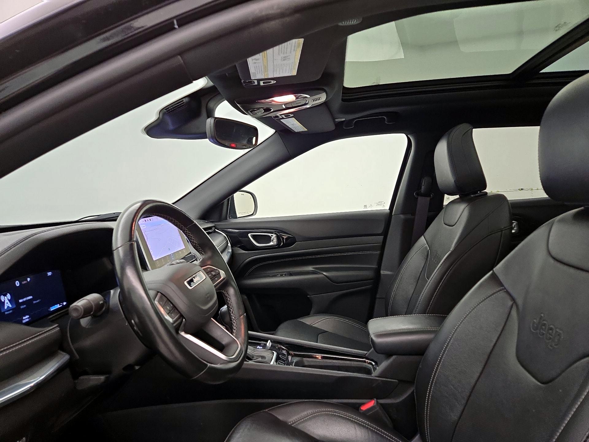 Thumbnail: 2022 Jeep Compass - 20