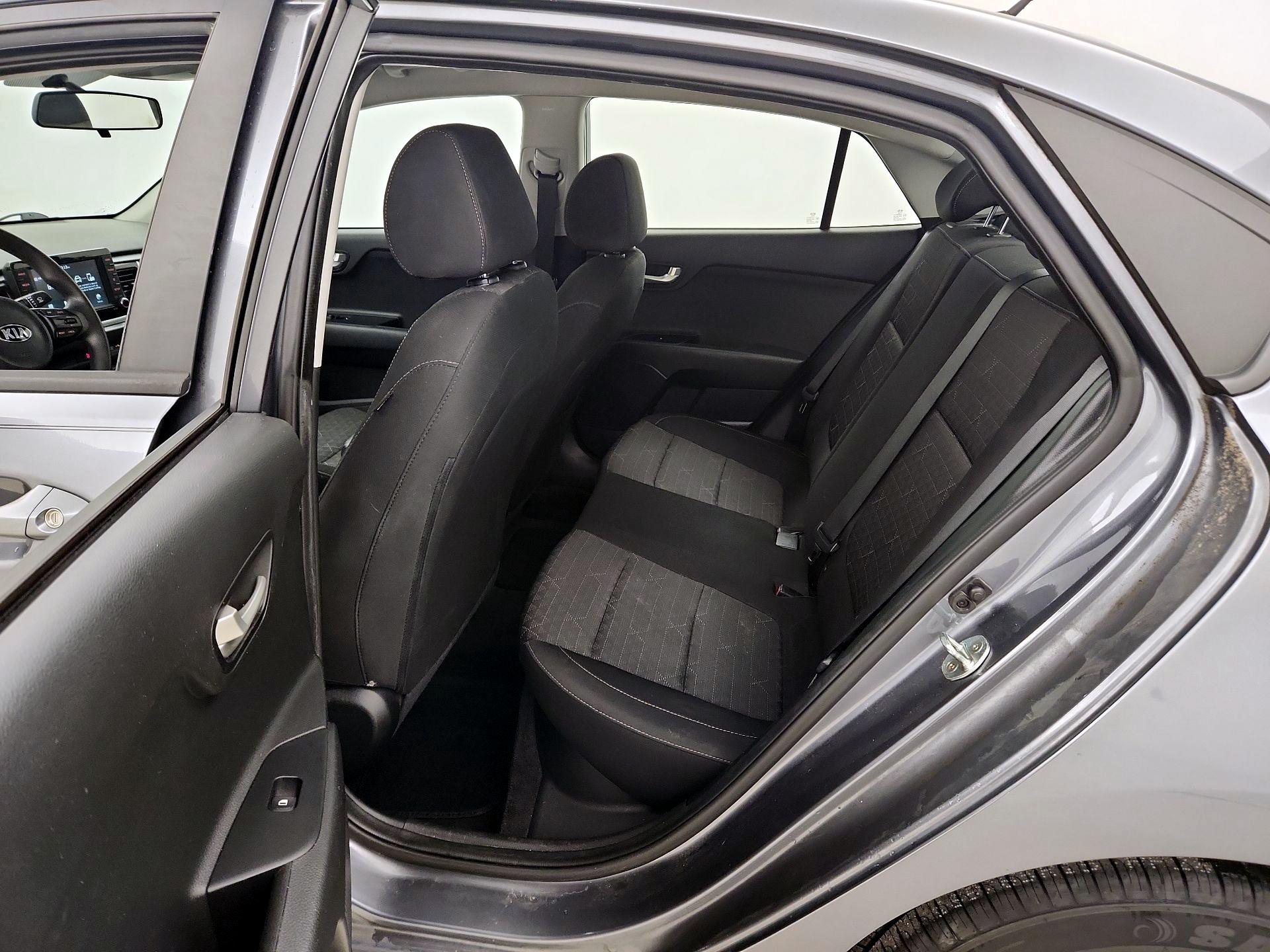 Thumbnail: 2020 Kia Rio - 19