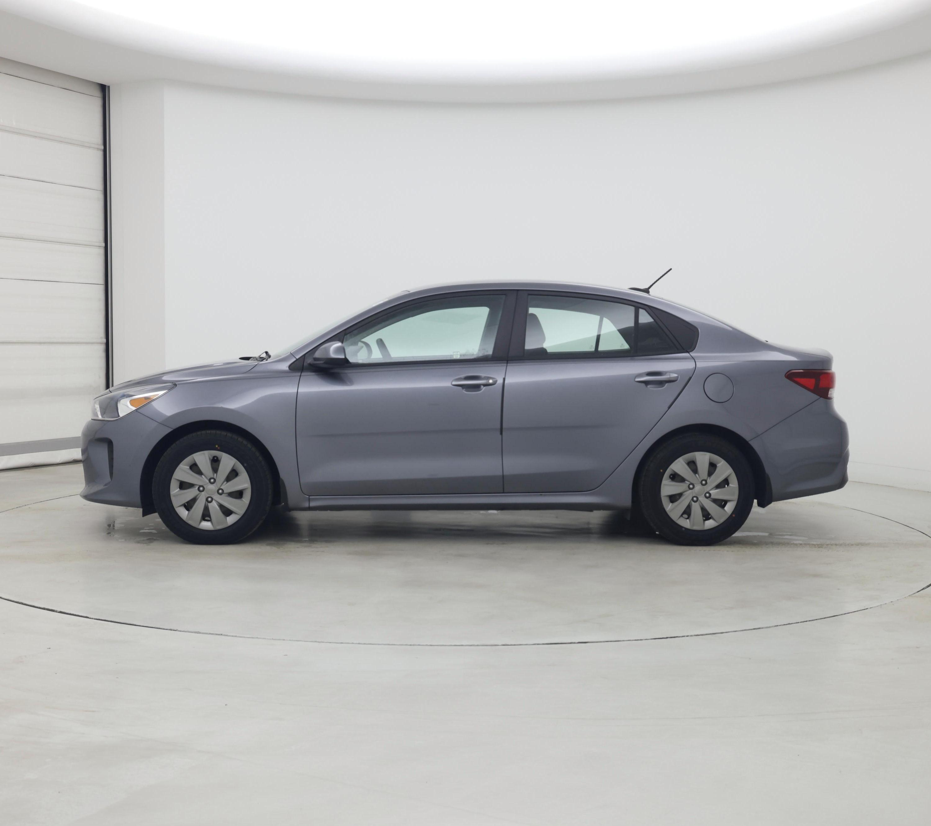 Thumbnail: 2020 Kia Rio - 3