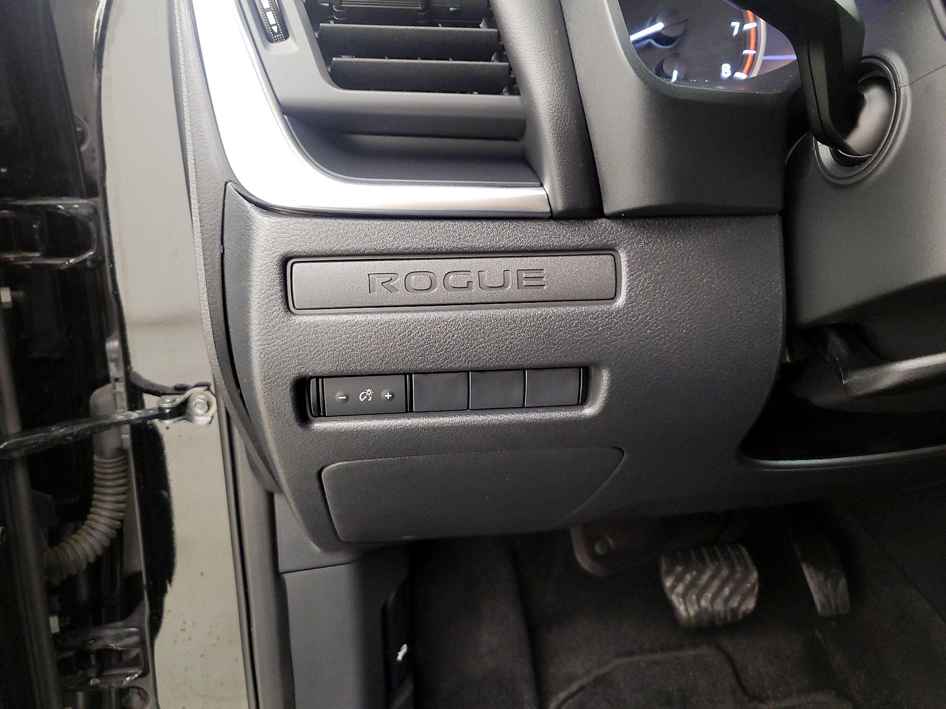 Thumbnail: 2023 Nissan Rogue - 13