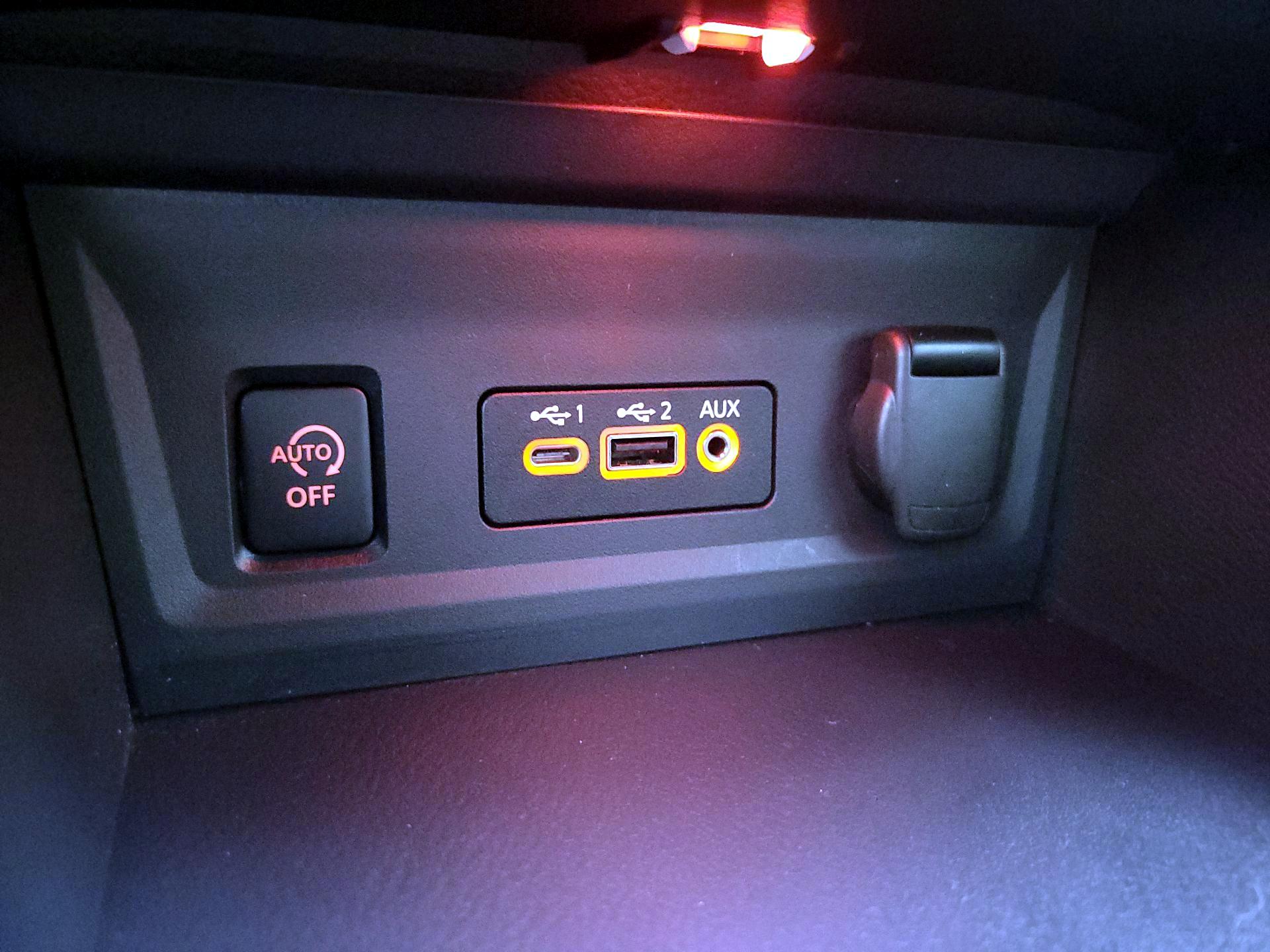 Thumbnail: 2025 Nissan Sentra - 18