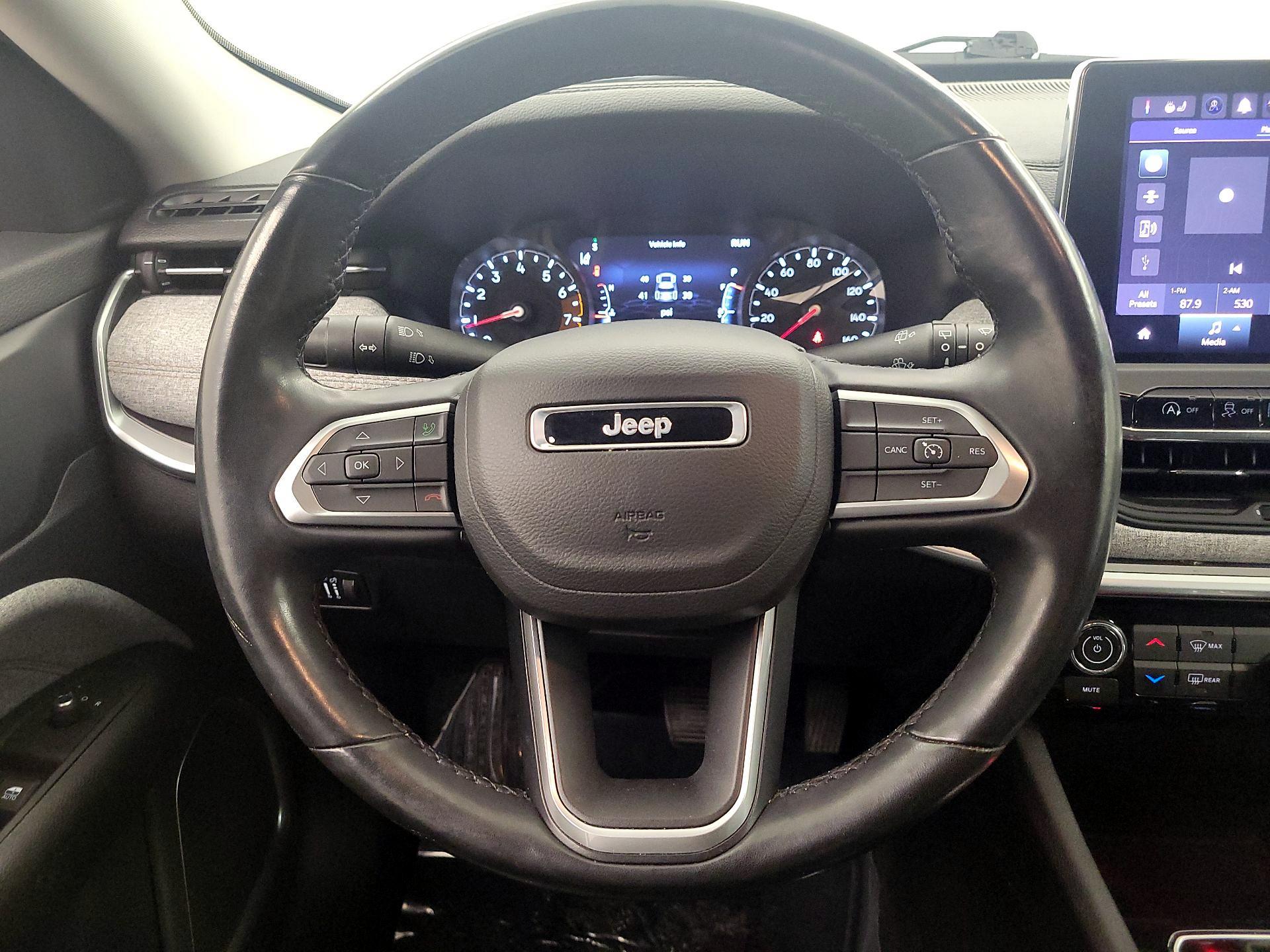 Thumbnail: 2022 Jeep Compass - 10