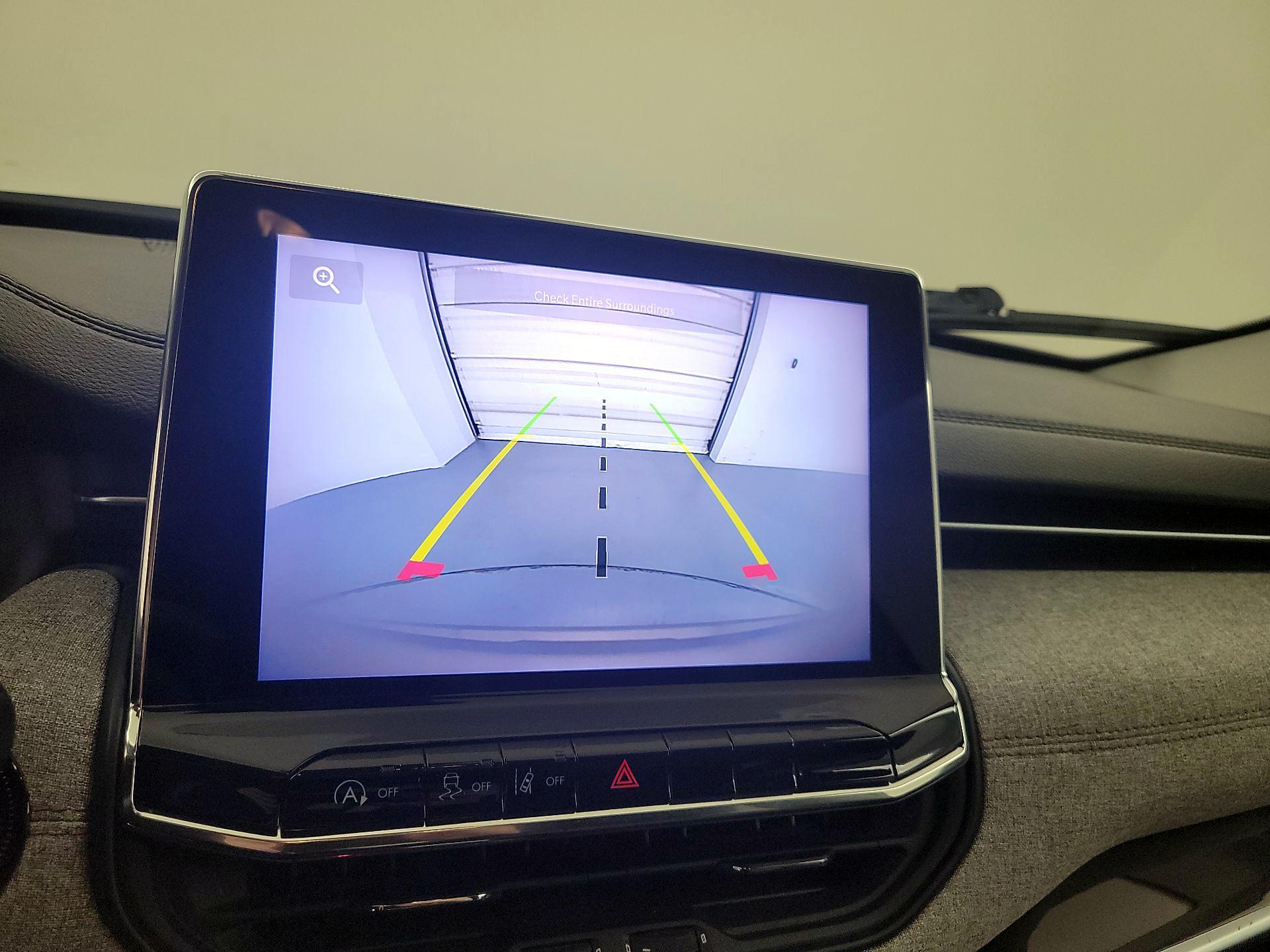 Thumbnail: 2022 Jeep Compass - 14