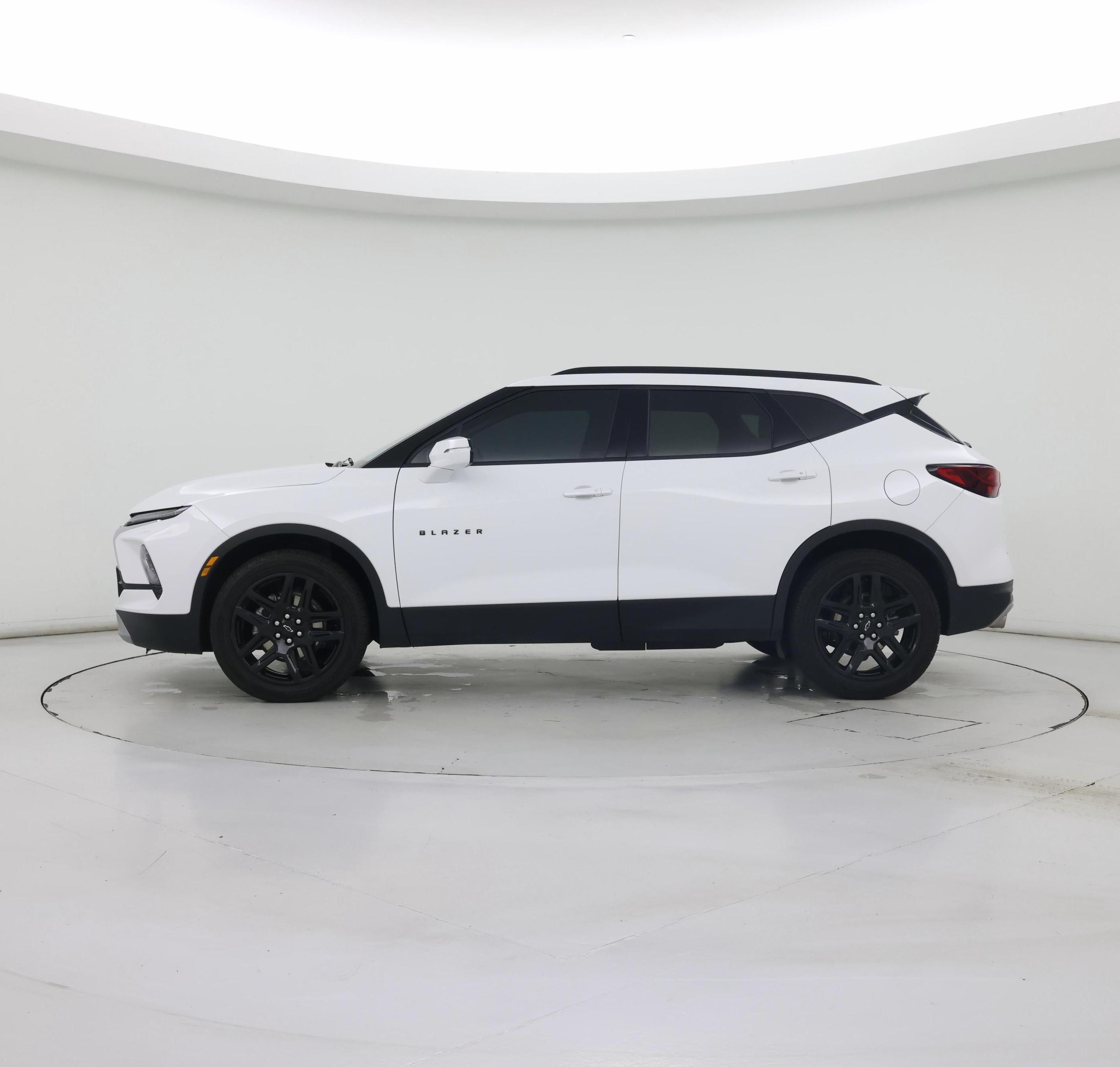 Thumbnail: 2023 Chevrolet Blazer - 3