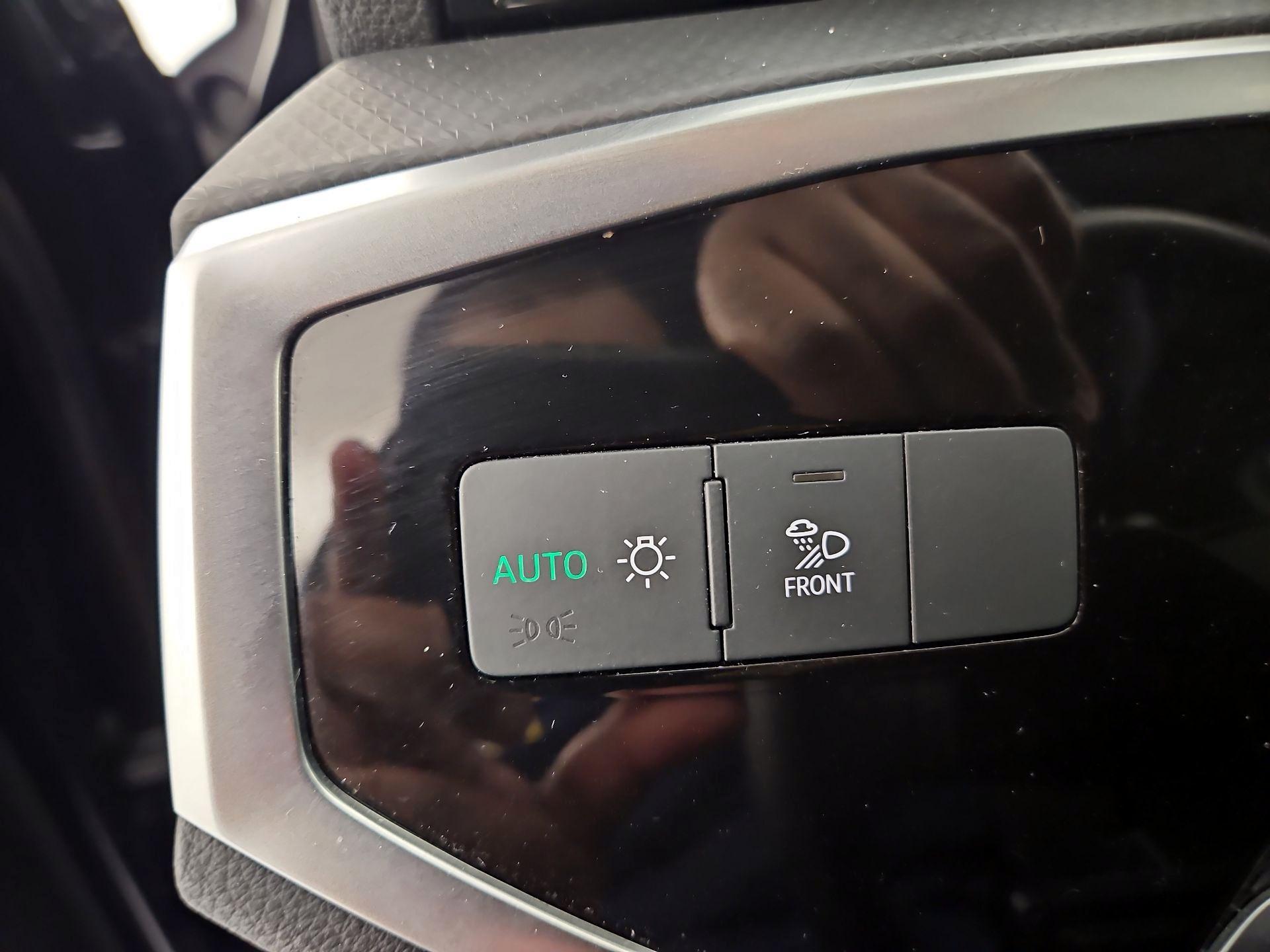 Thumbnail: 2025 Audi Q3 - 13