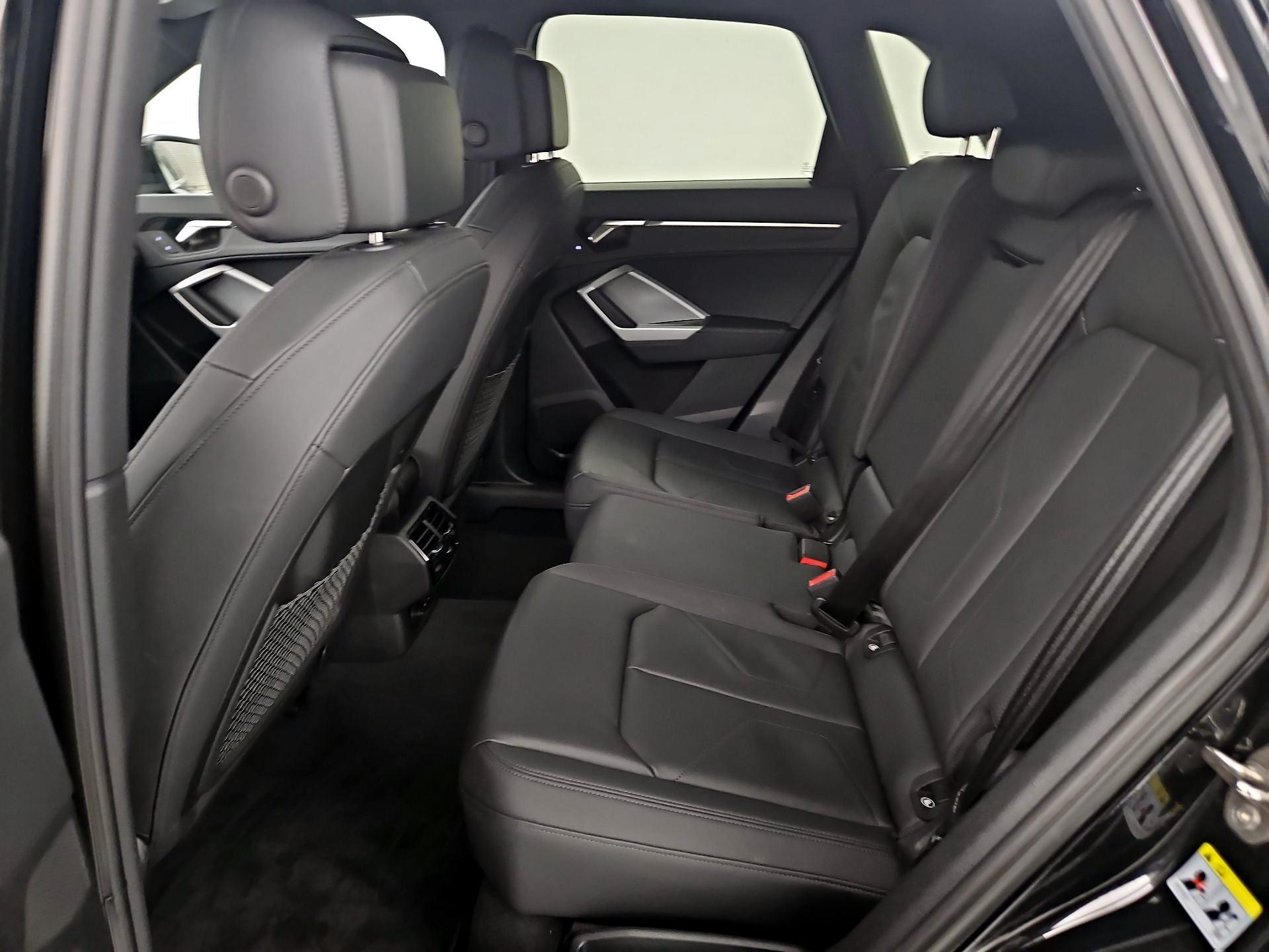 Thumbnail: 2025 Audi Q3 - 20