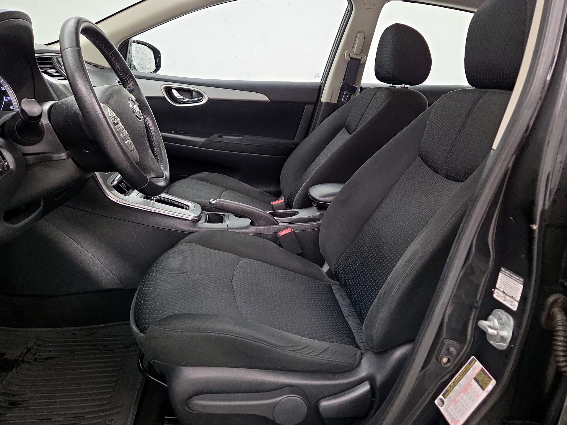 Thumbnail: 2014 Nissan Sentra - 11