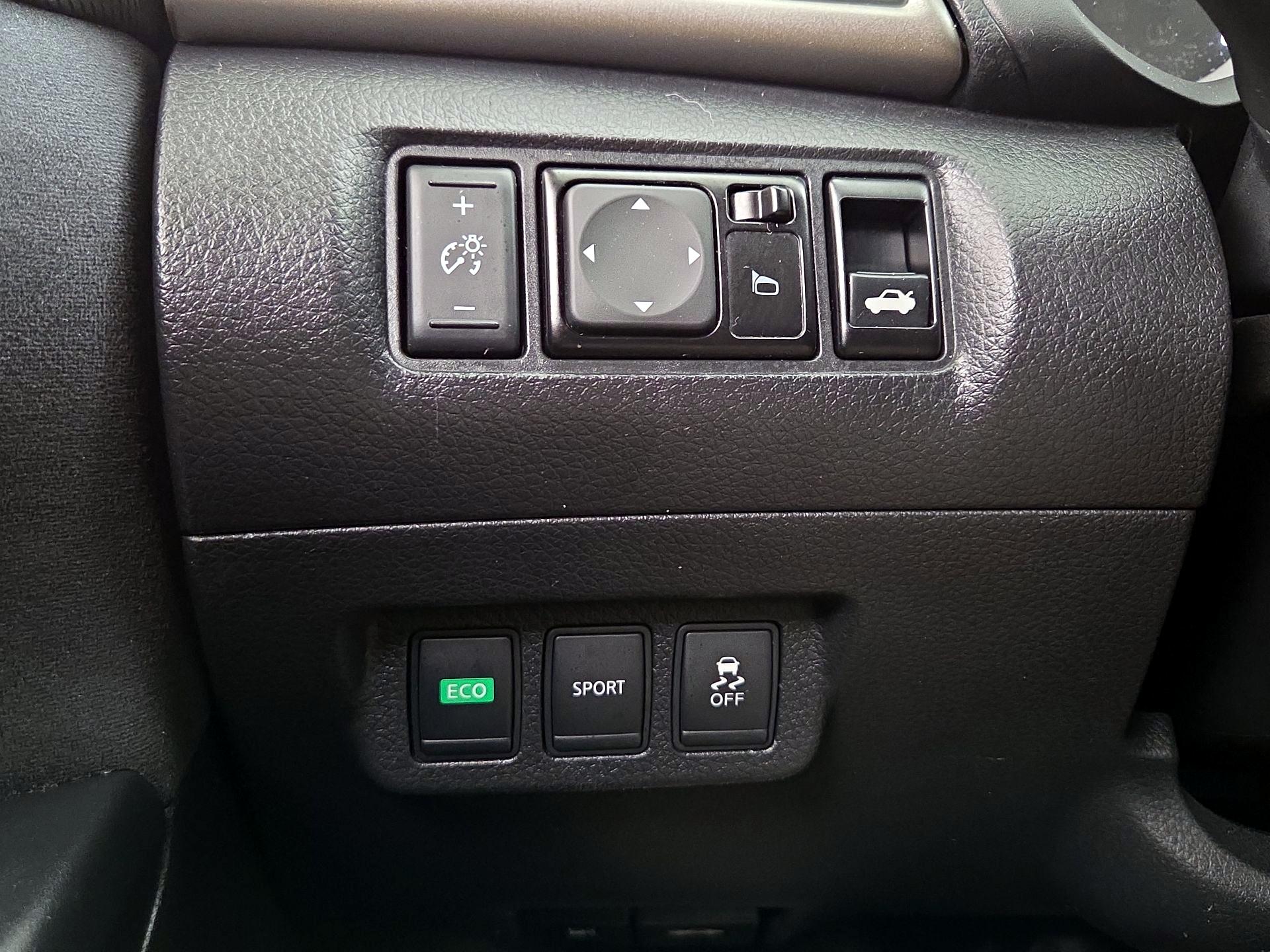 Thumbnail: 2014 Nissan Sentra - 13