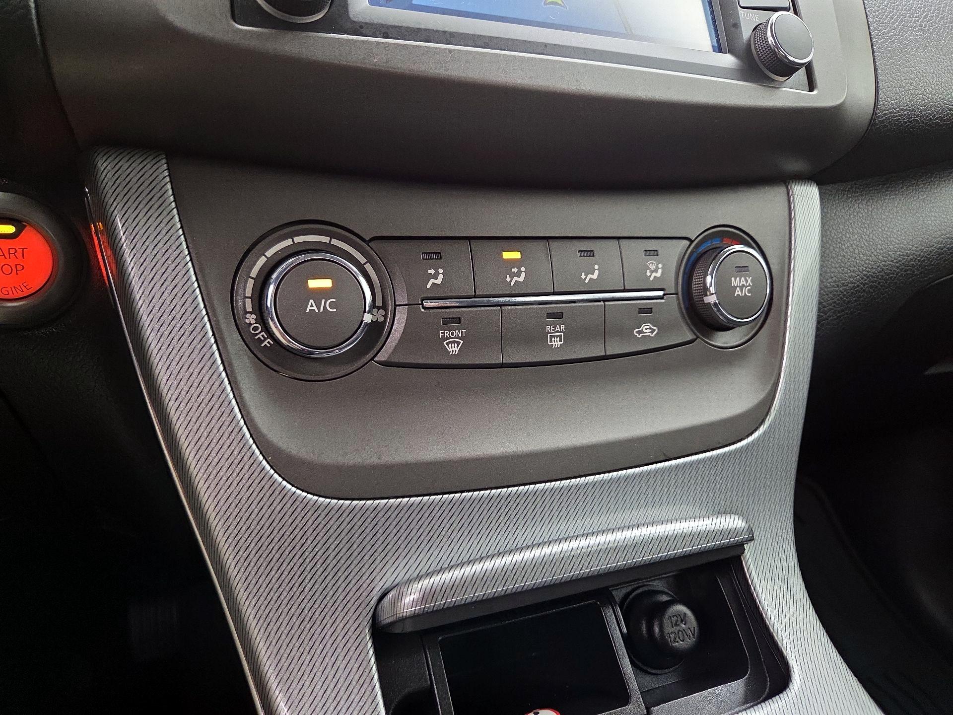 Thumbnail: 2014 Nissan Sentra - 17