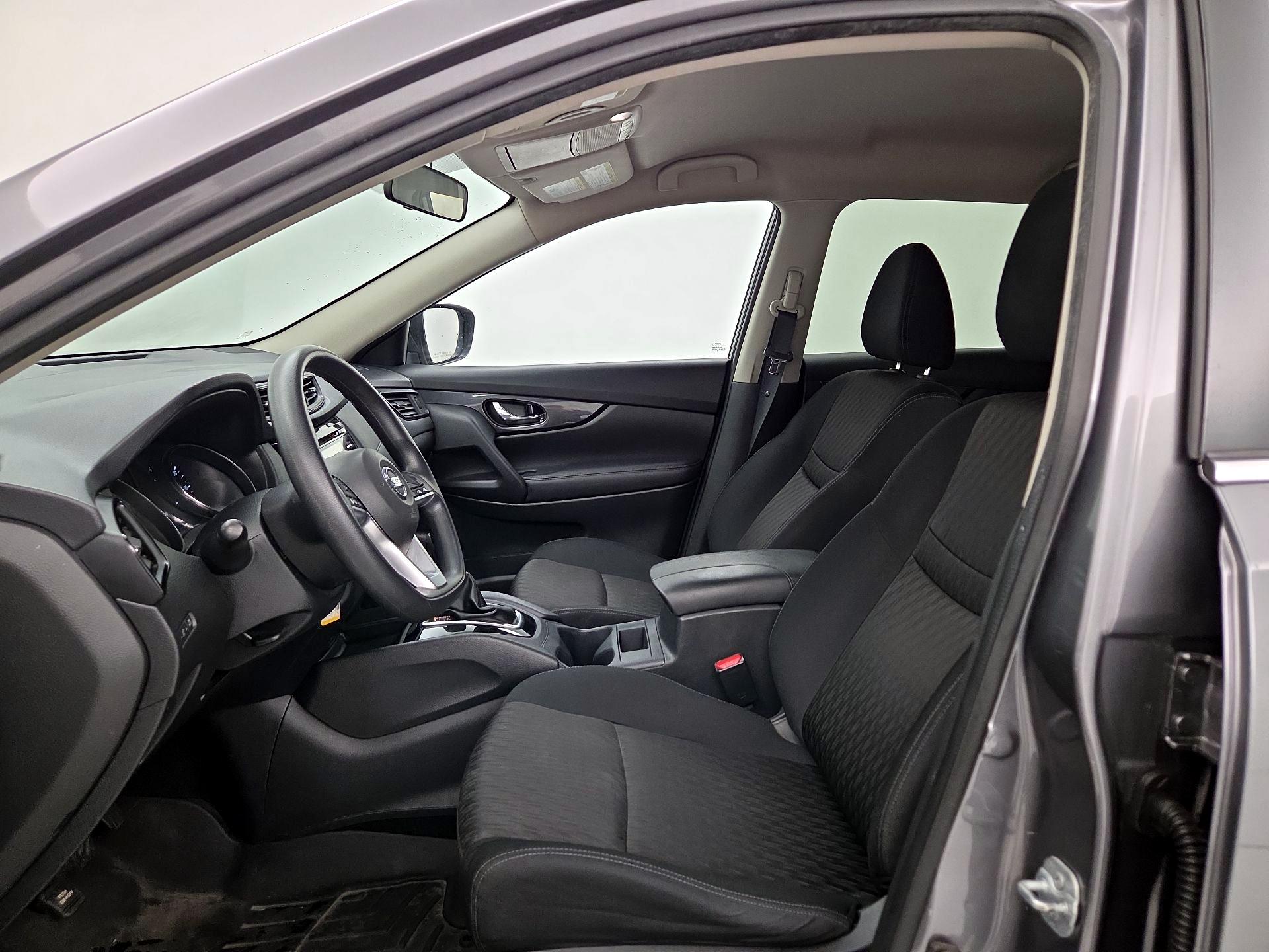 Thumbnail: 2017 Nissan Rogue - 11