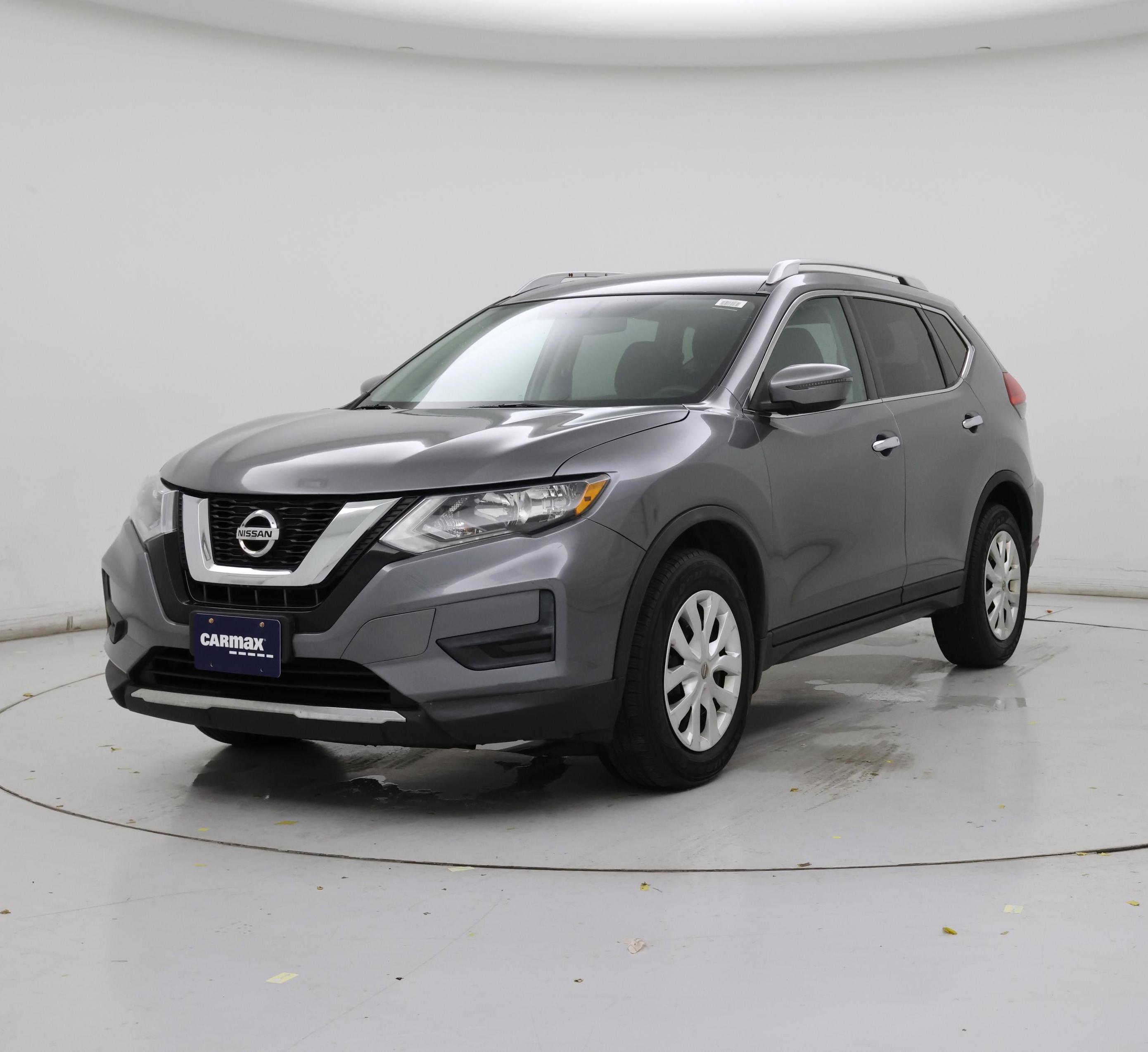 Thumbnail: 2017 Nissan Rogue - 4