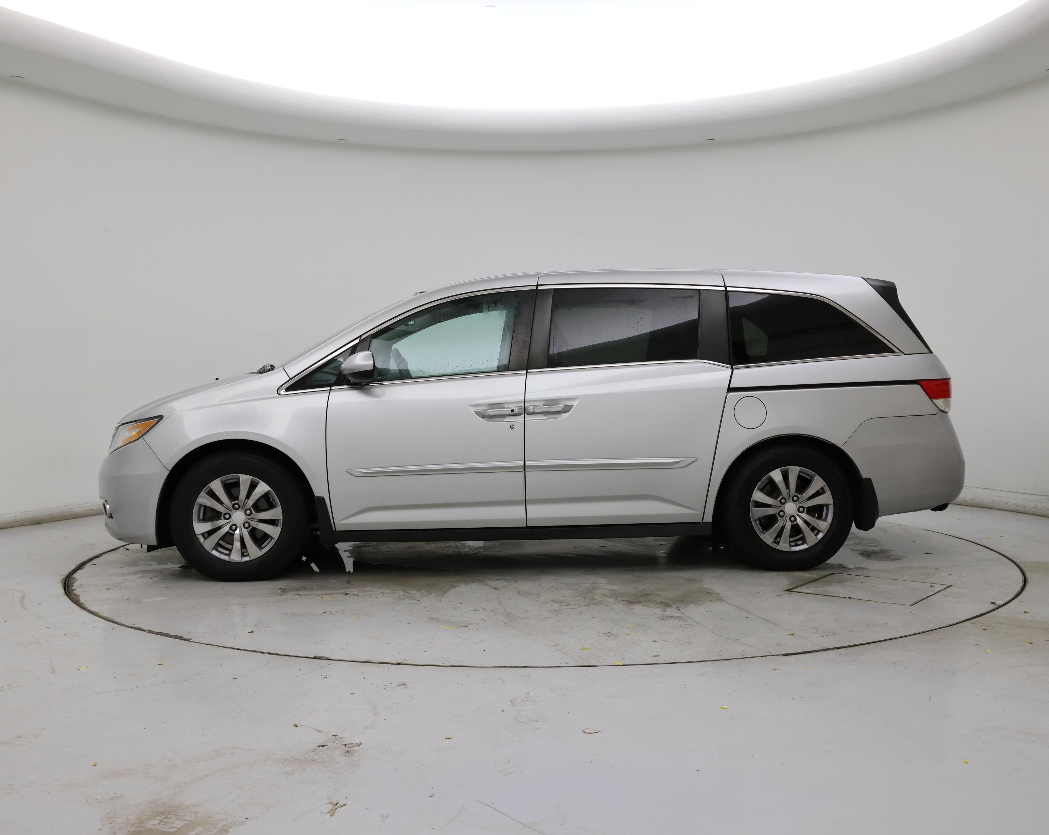 Thumbnail: 2015 Honda Odyssey - 3