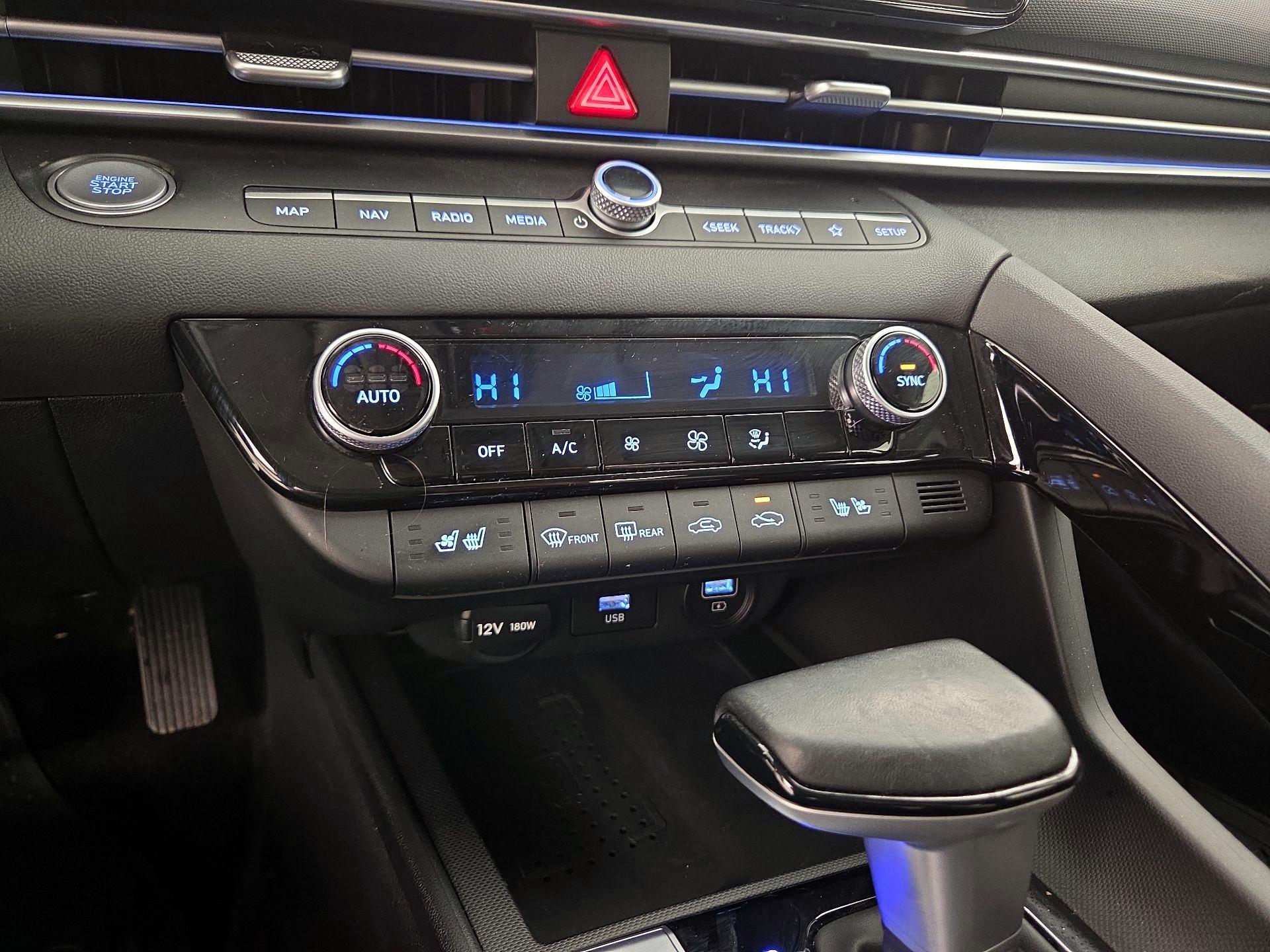 Thumbnail: 2023 Hyundai Elantra - 17