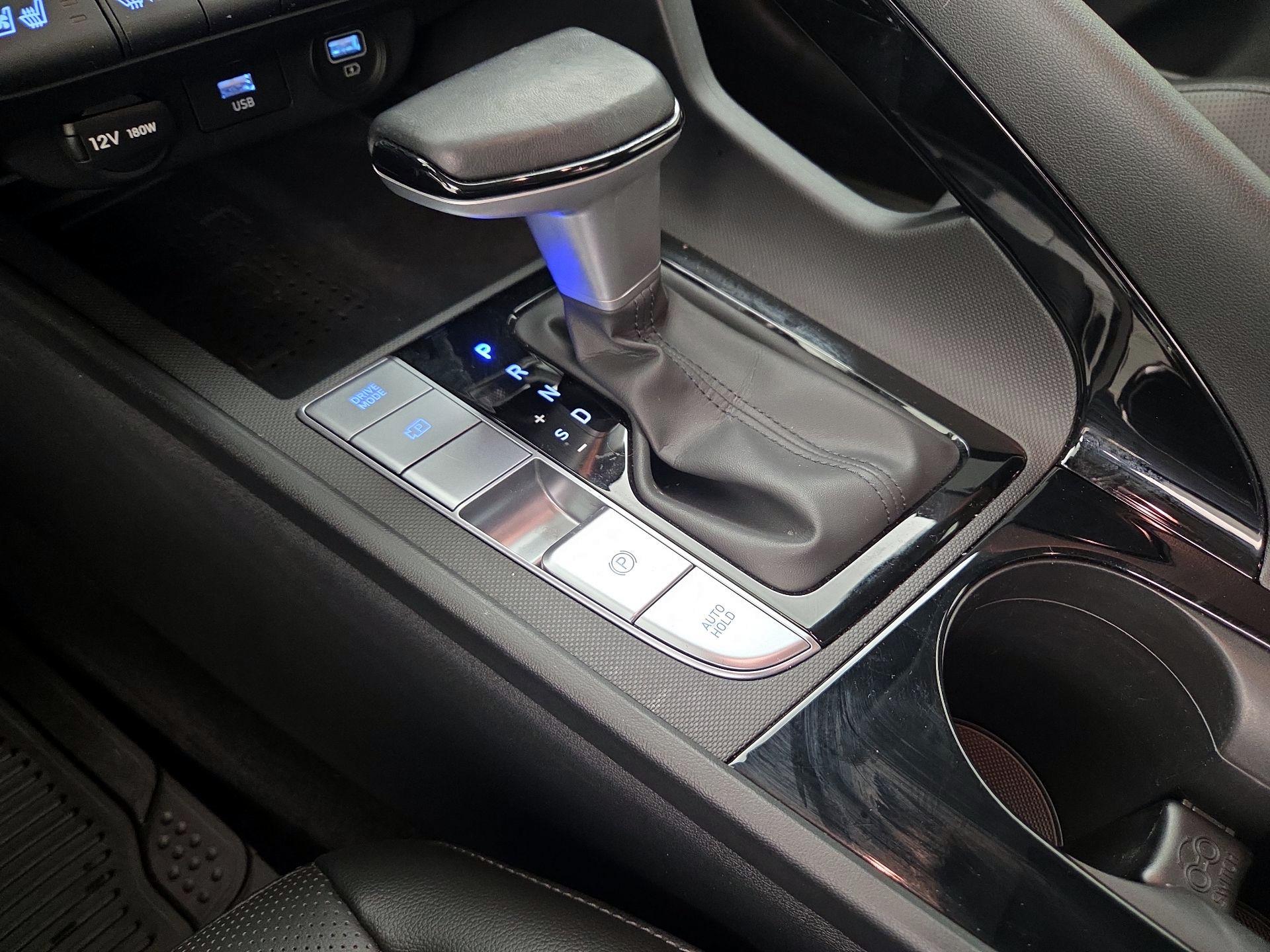 Thumbnail: 2023 Hyundai Elantra - 18