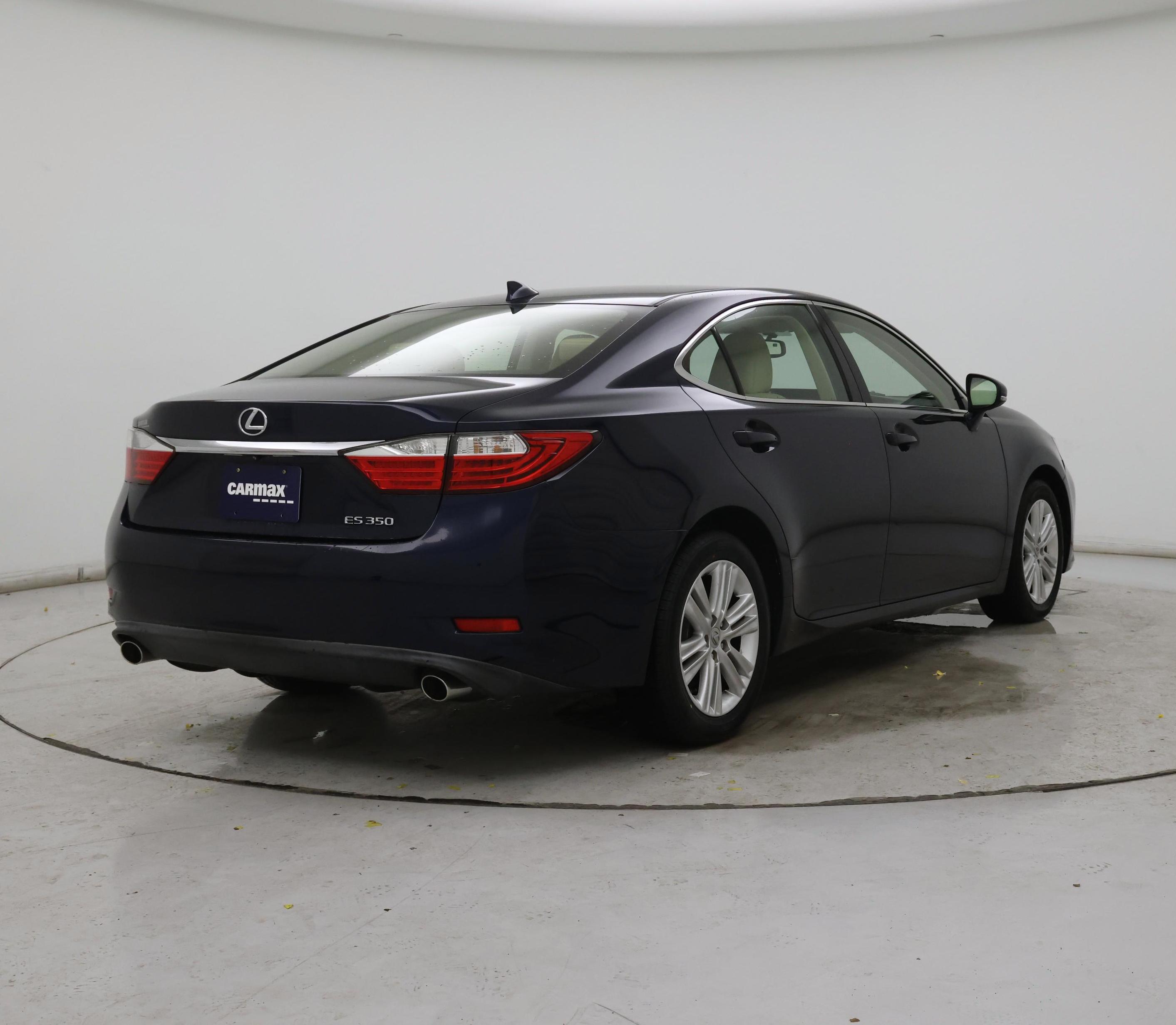 Thumbnail: 2015 Lexus ES - 8